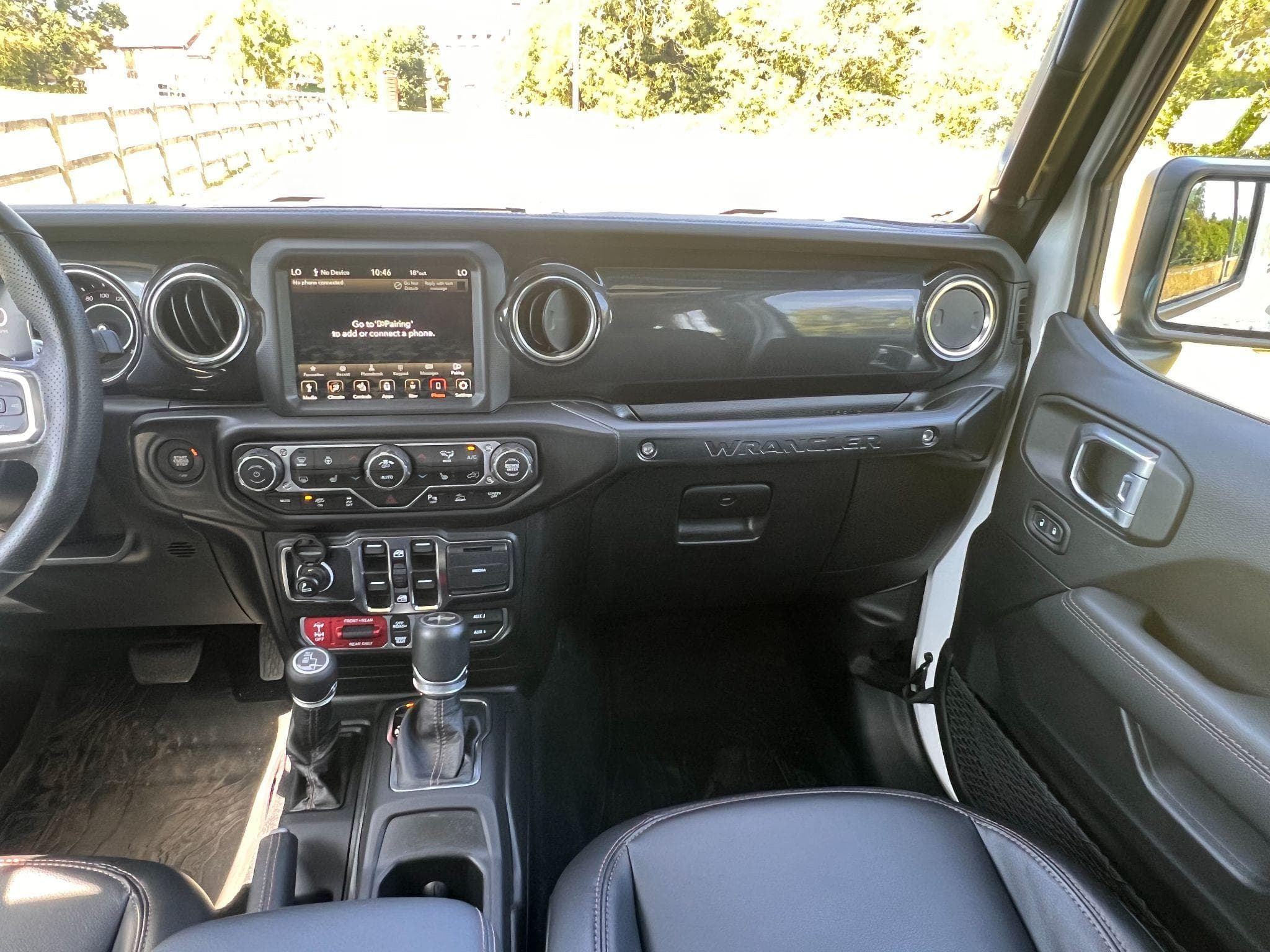 Jeep Wrangler - Image 20