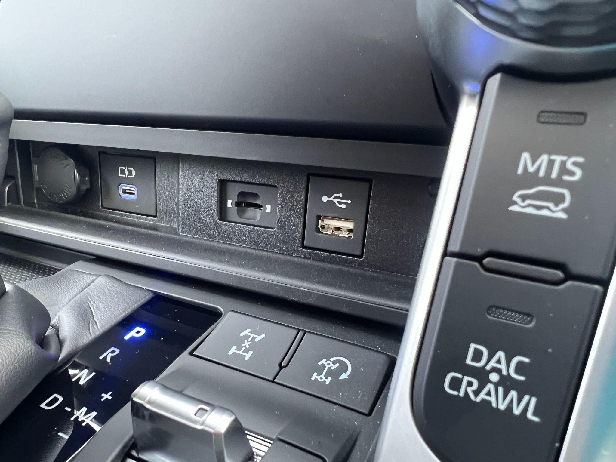 Toyota Land Cruiser - Image 15