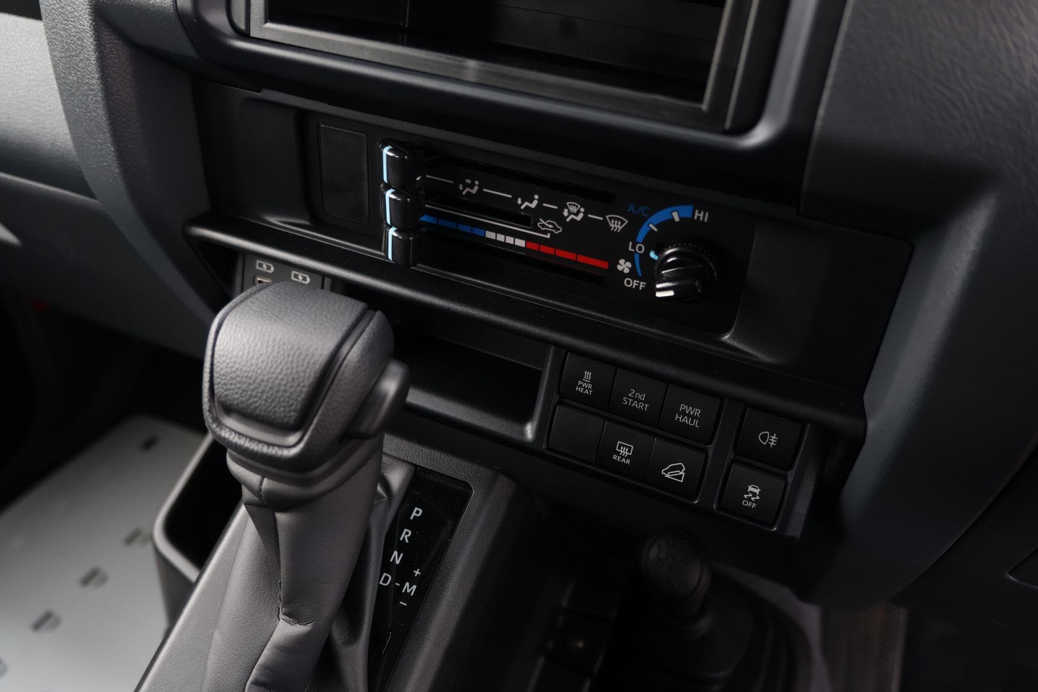 Toyota Land Cruiser - Image 58