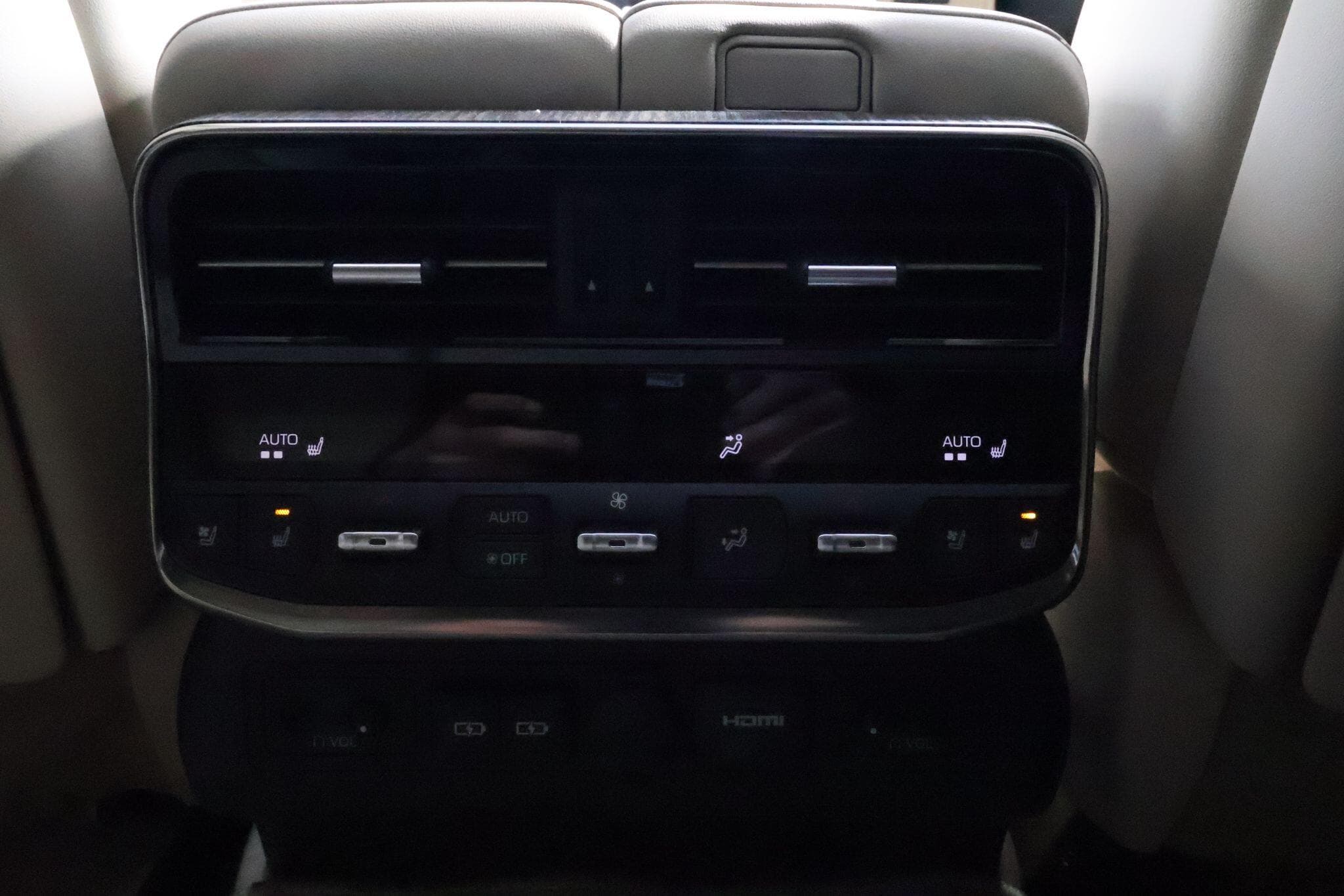 Toyota Land Cruiser - Image 39