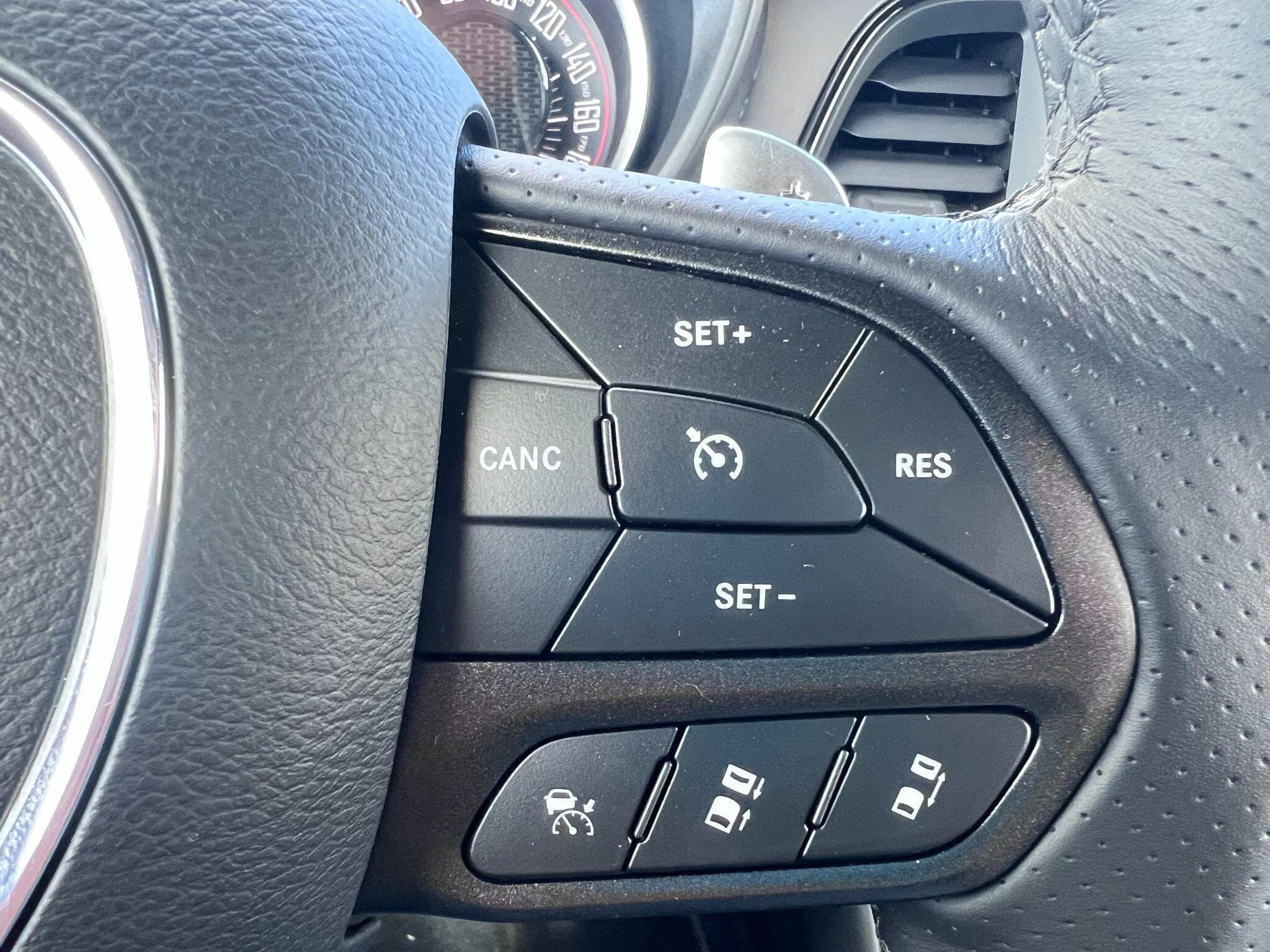 Dodge Challenger - Image 25