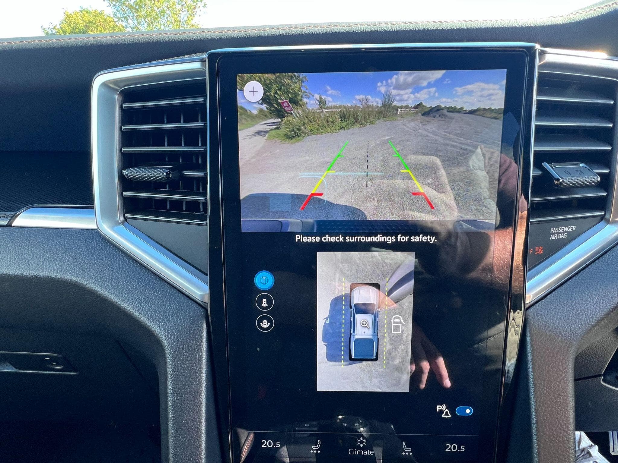 Volkswagen Amarok - Image 17