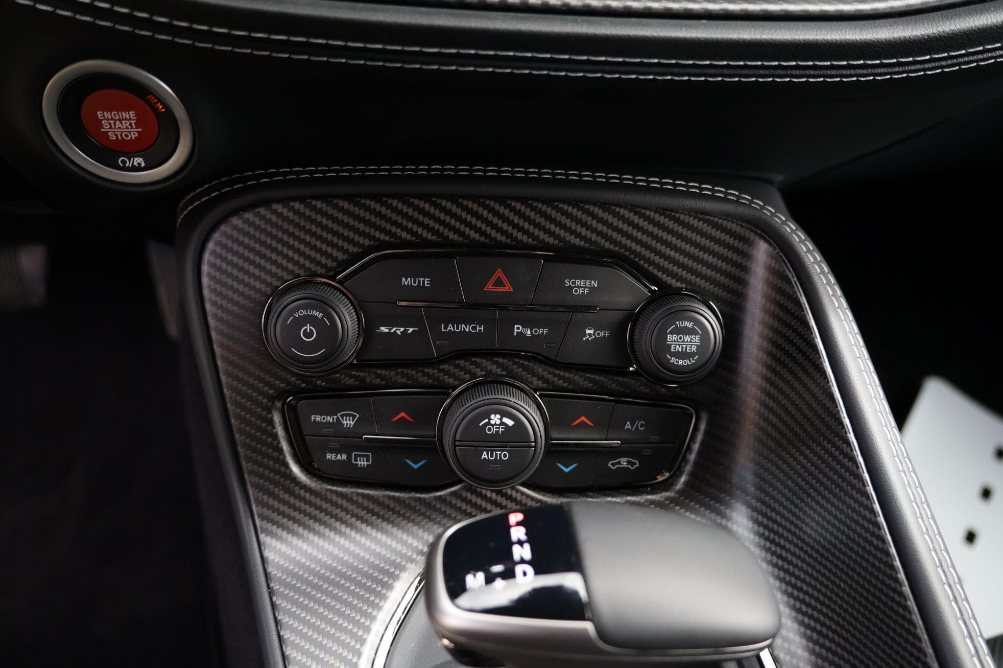 Dodge Challenger - Image 25