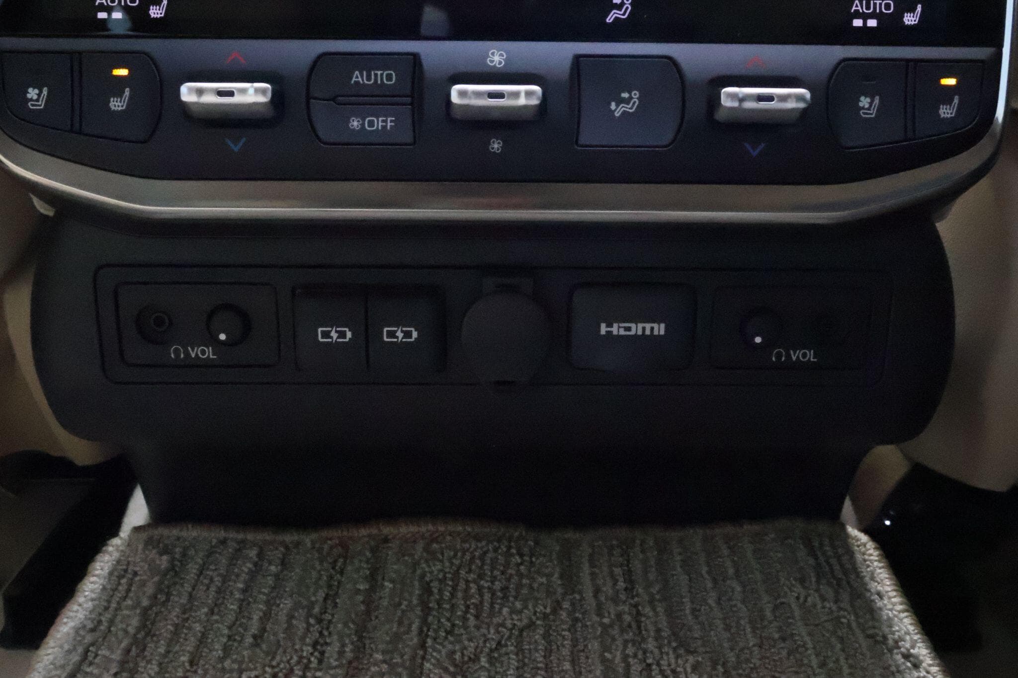 Toyota Land Cruiser - Image 29