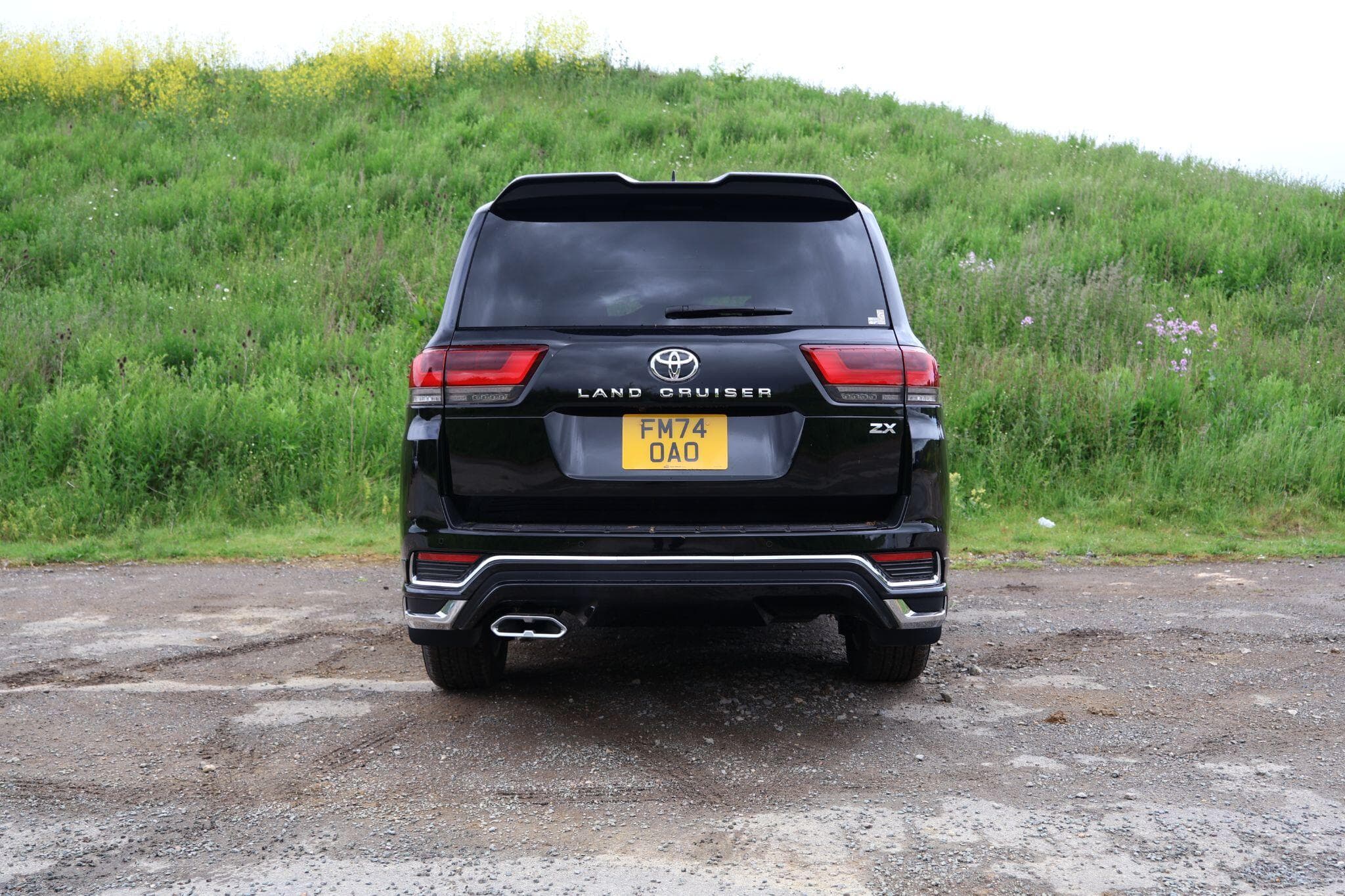 Toyota Land Cruiser - Image 15