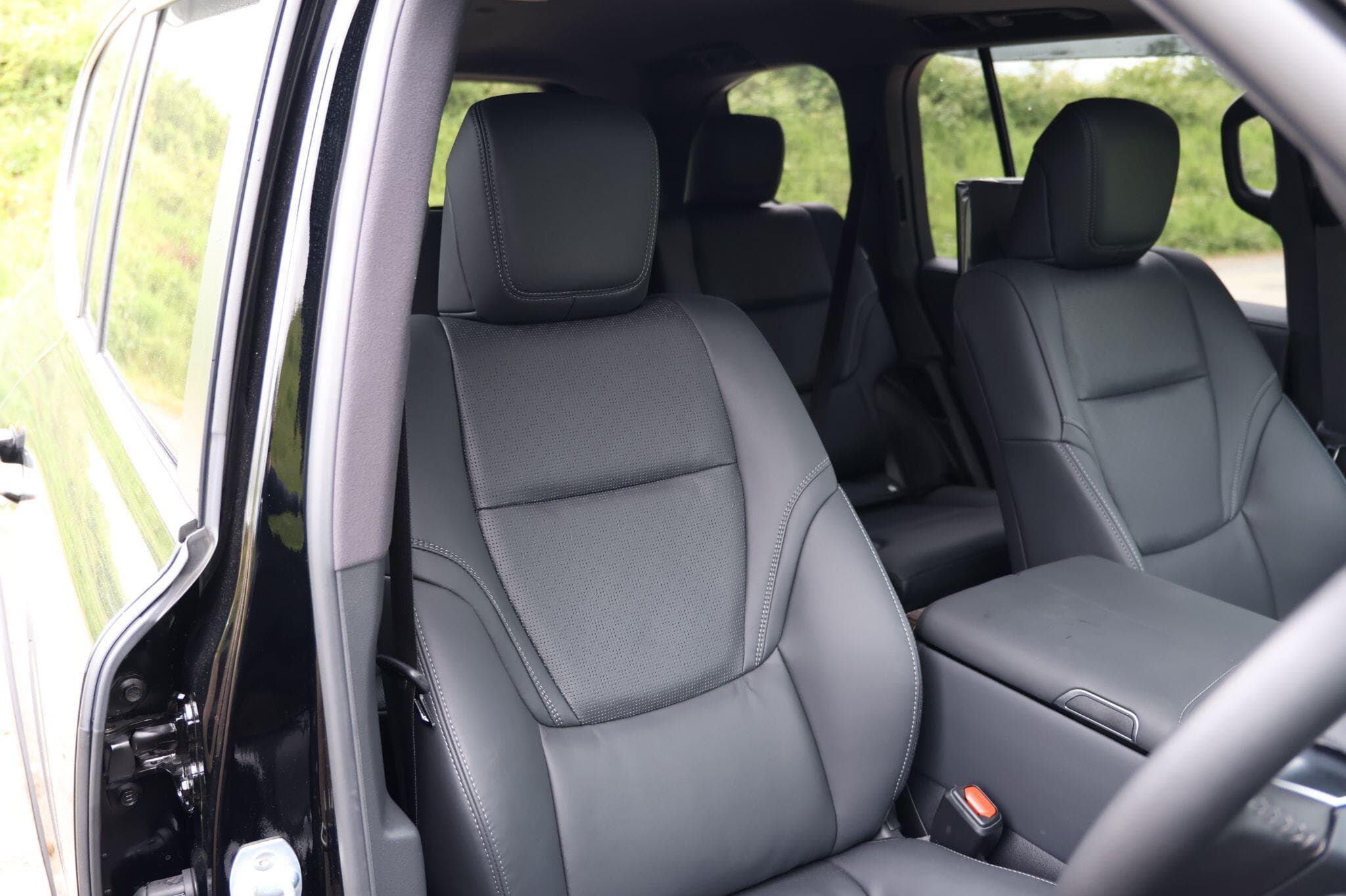 Toyota Land Cruiser - Image 25