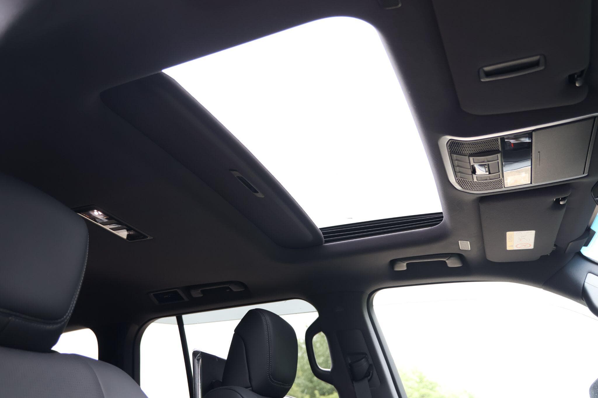 Toyota Land Cruiser - Image 34