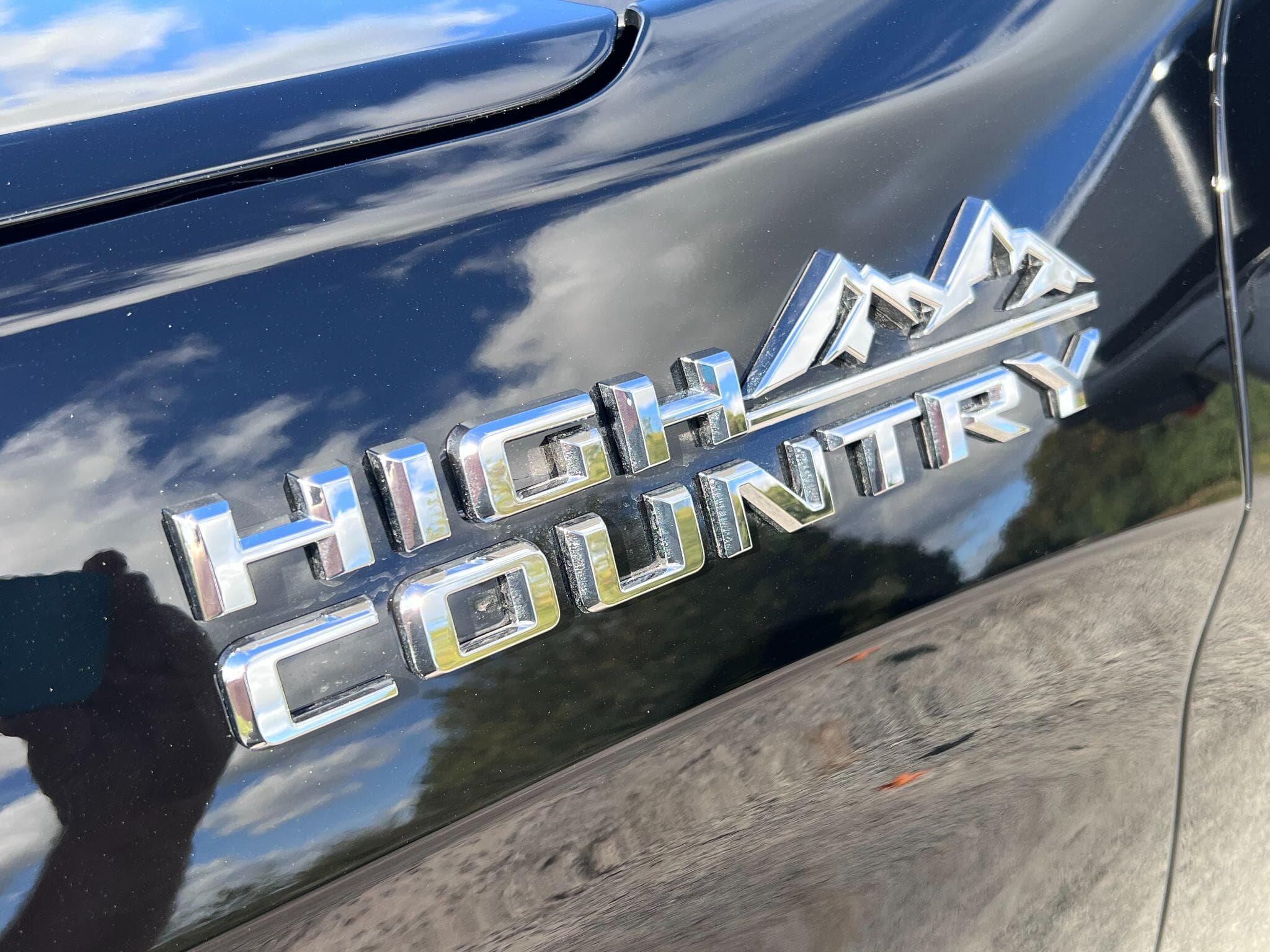 Chevrolet Silverado - Image 36