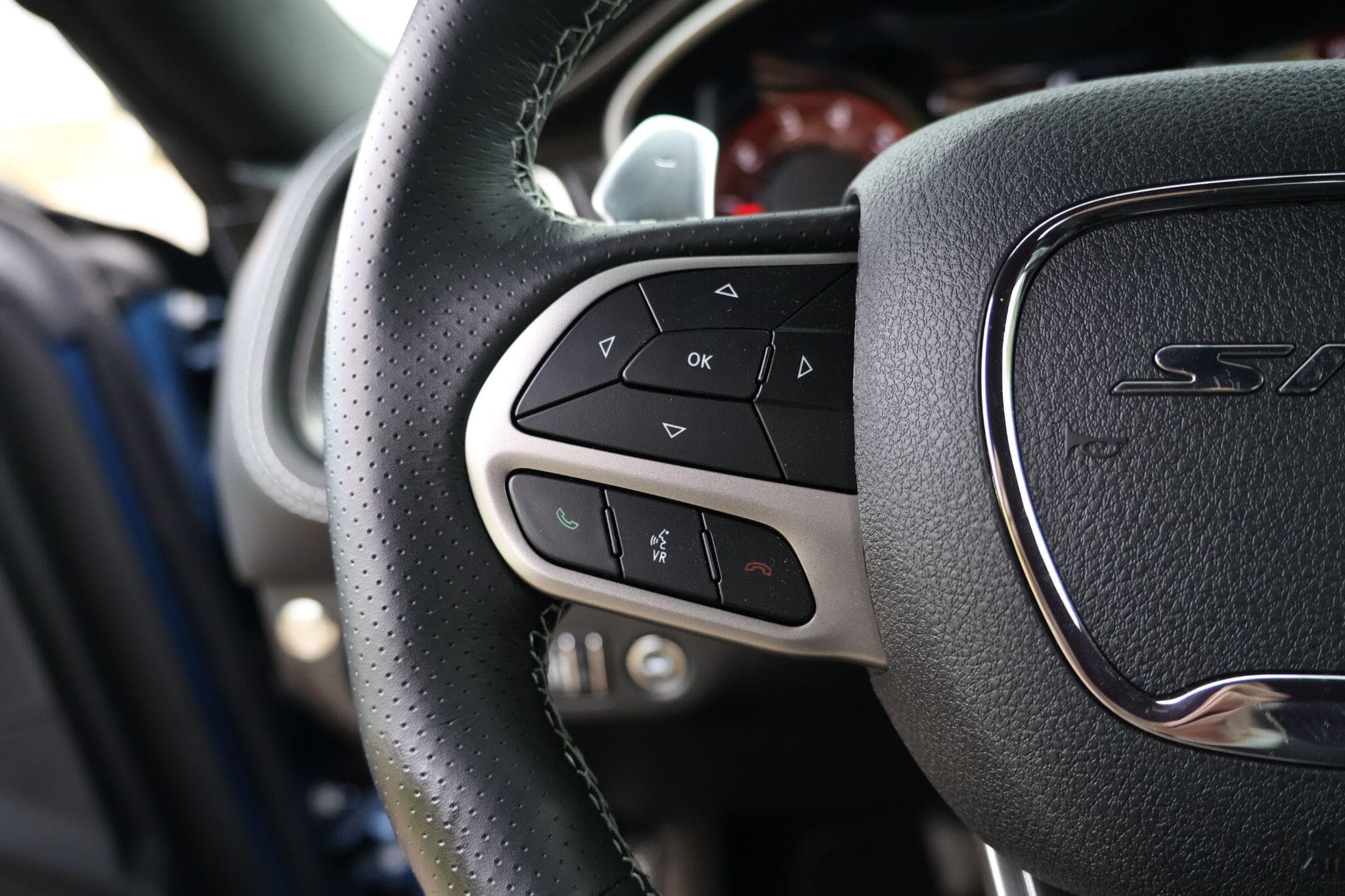 Dodge Challenger - Image 20