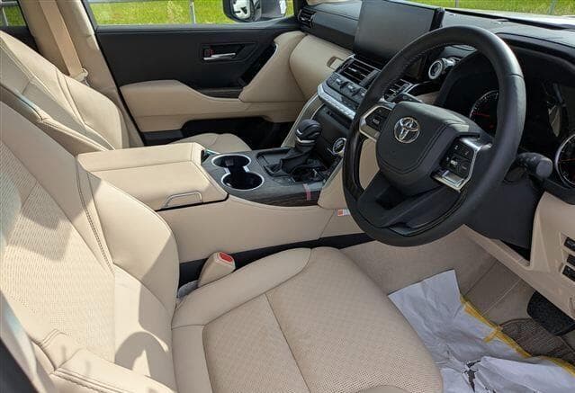 Toyota Land Cruiser - Image 15