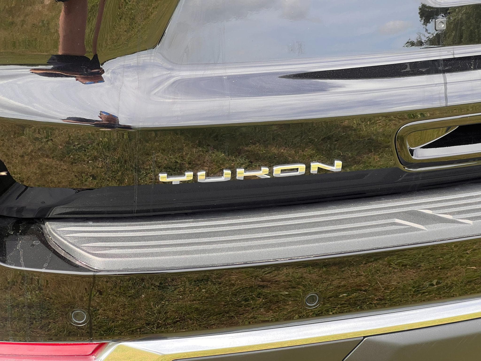 GMC Yukon - Image 16