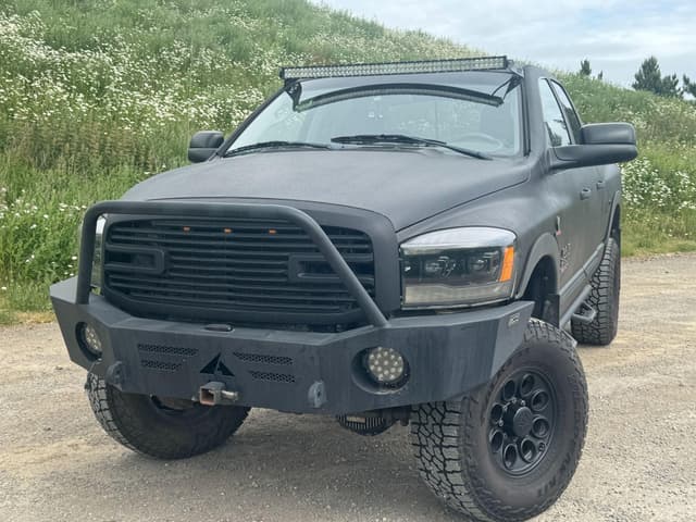Dodge RAM - Thumbnail 1