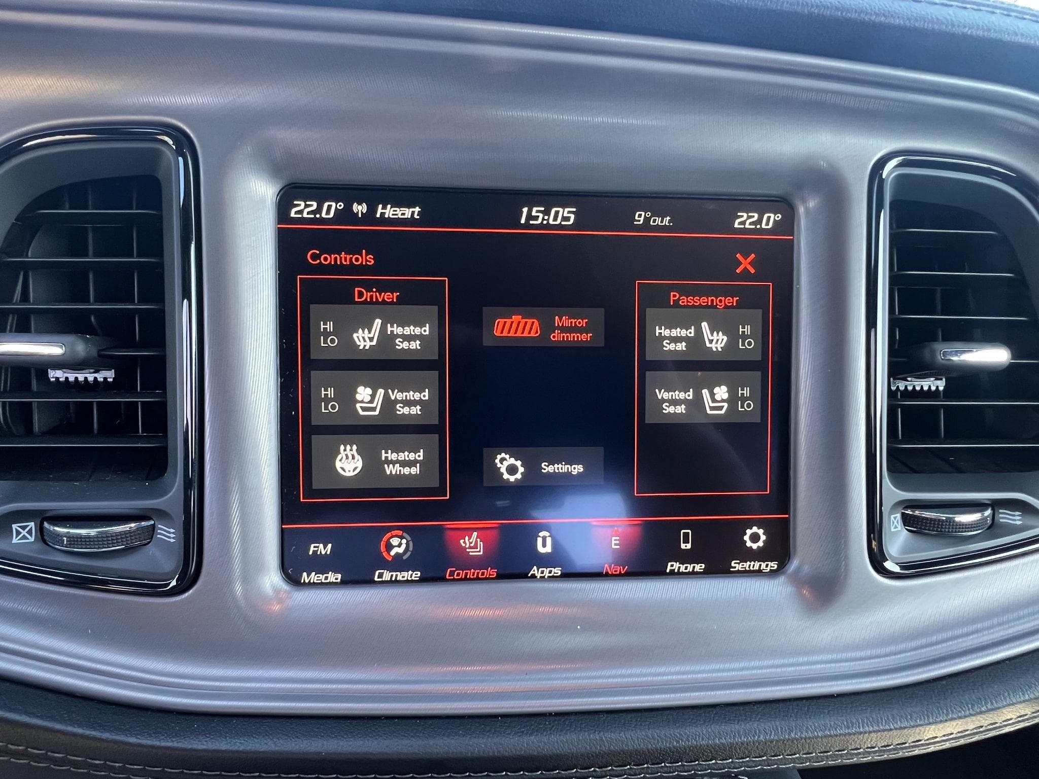 Dodge Challenger - Image 23