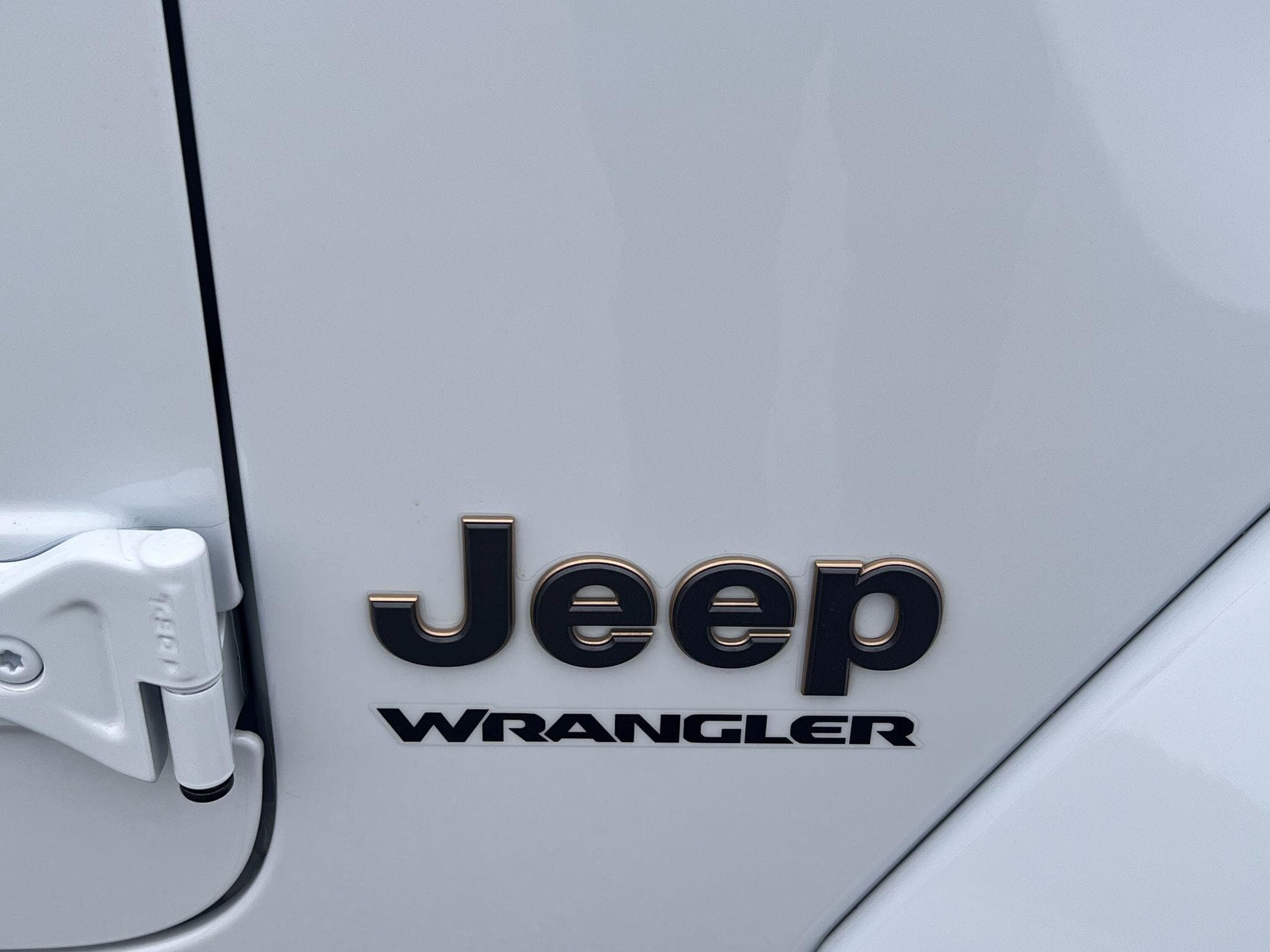 Jeep Wrangler - Image 38