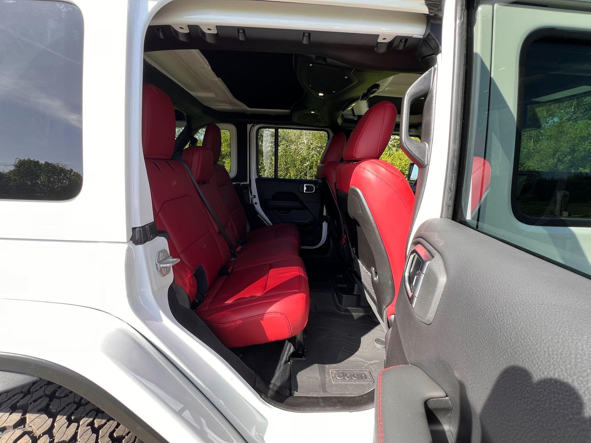 Jeep Wrangler - Image 29