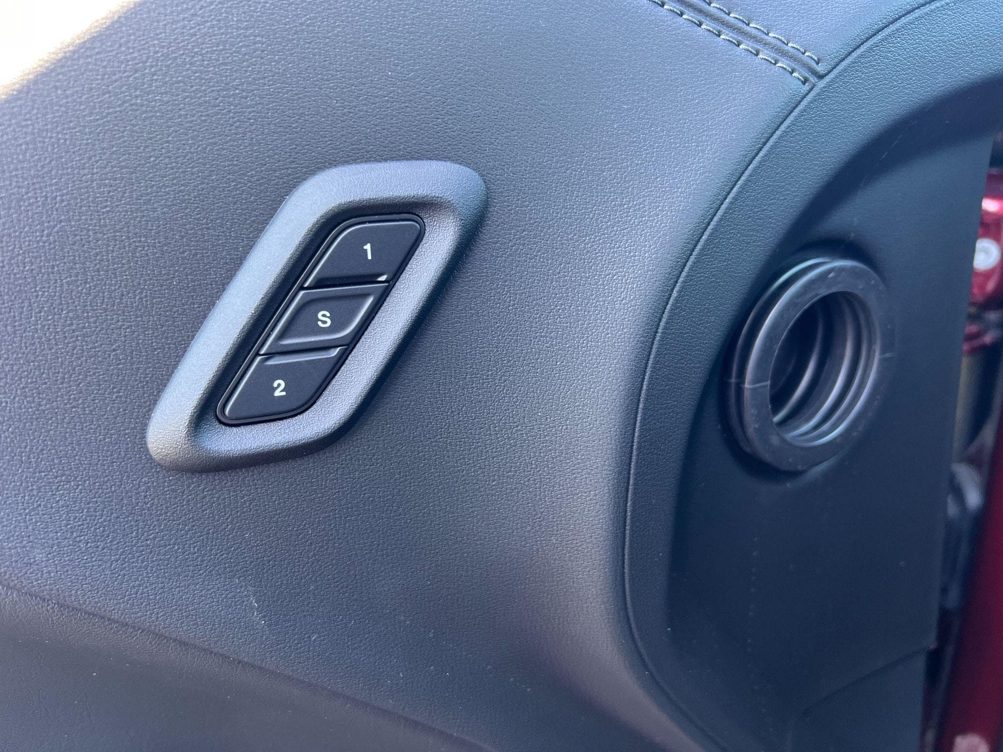 Dodge Challenger - Image 16