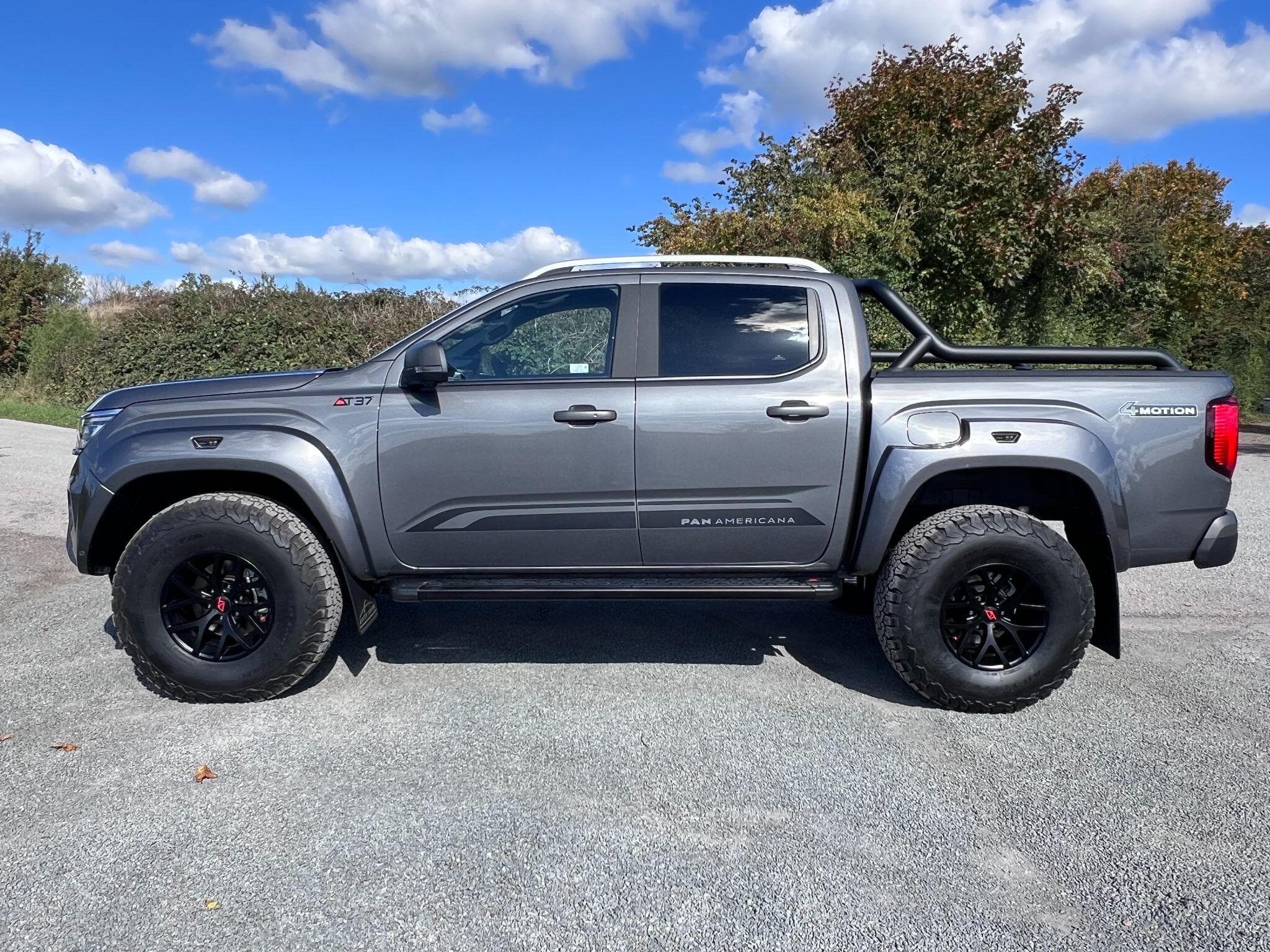 Volkswagen Amarok - Image 4