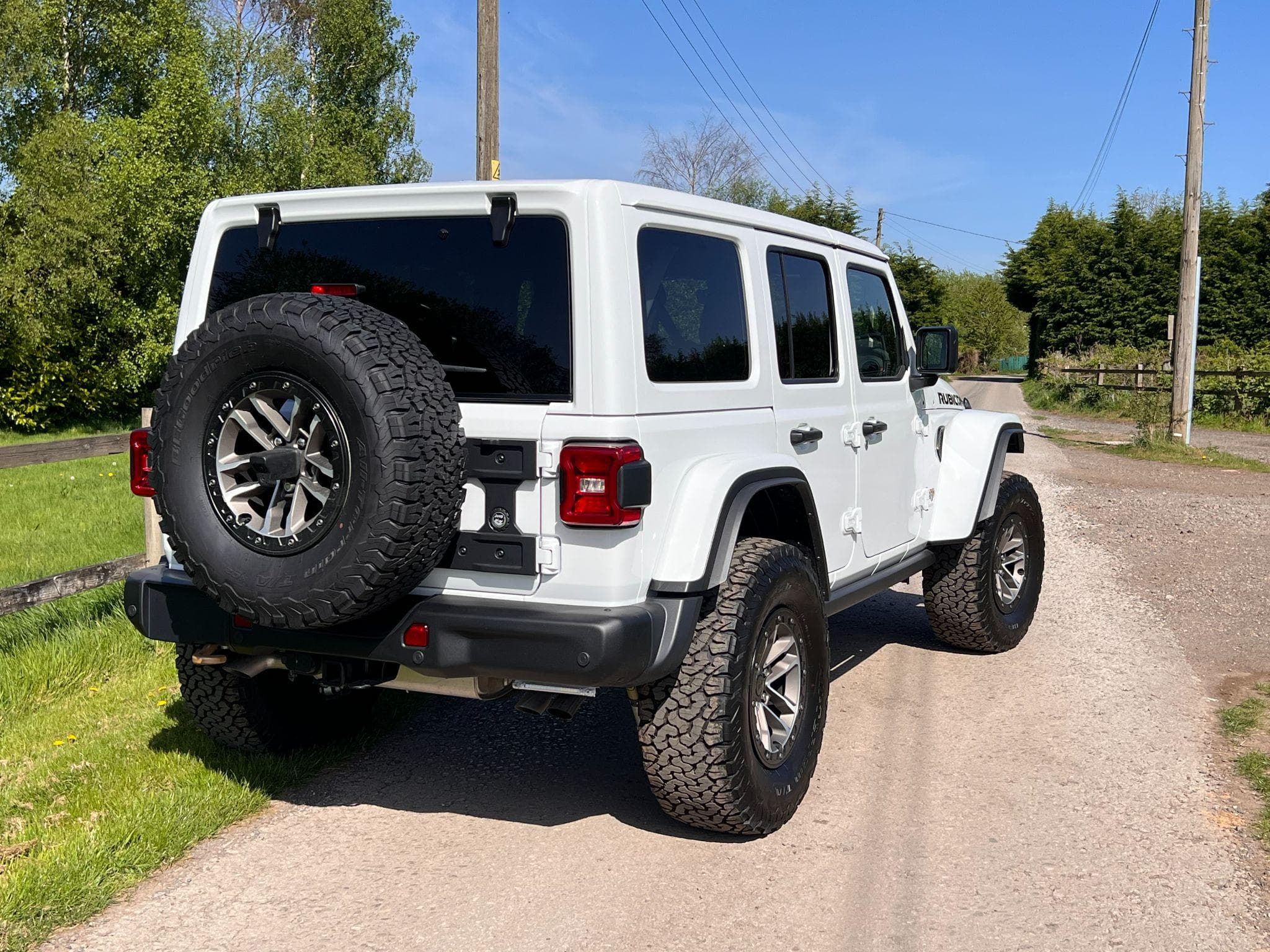 Jeep Wrangler - Image 10