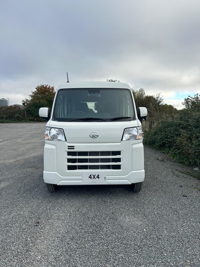 Daihatsu Hijet - Thumbnail 3