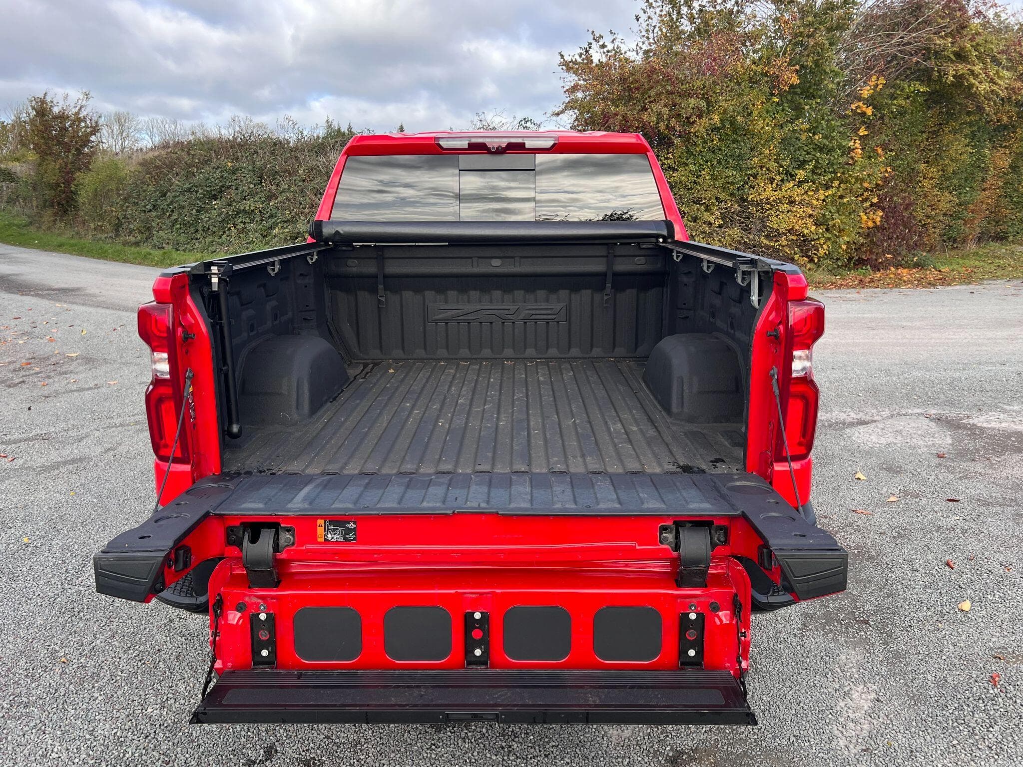 Chevrolet Silverado - Image 8