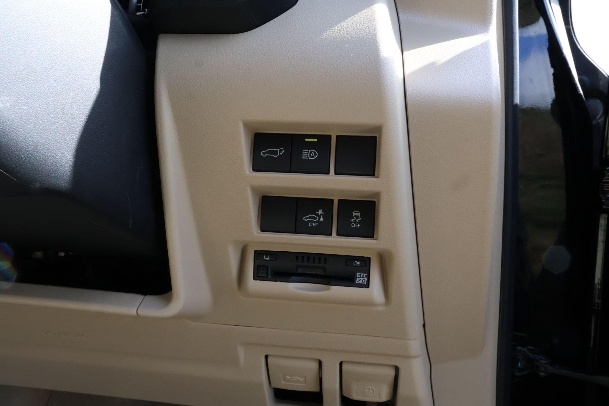 Toyota Land Cruiser - Image 24