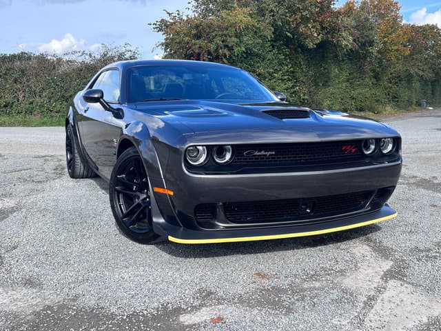 Dodge Challenger - Thumbnail 1