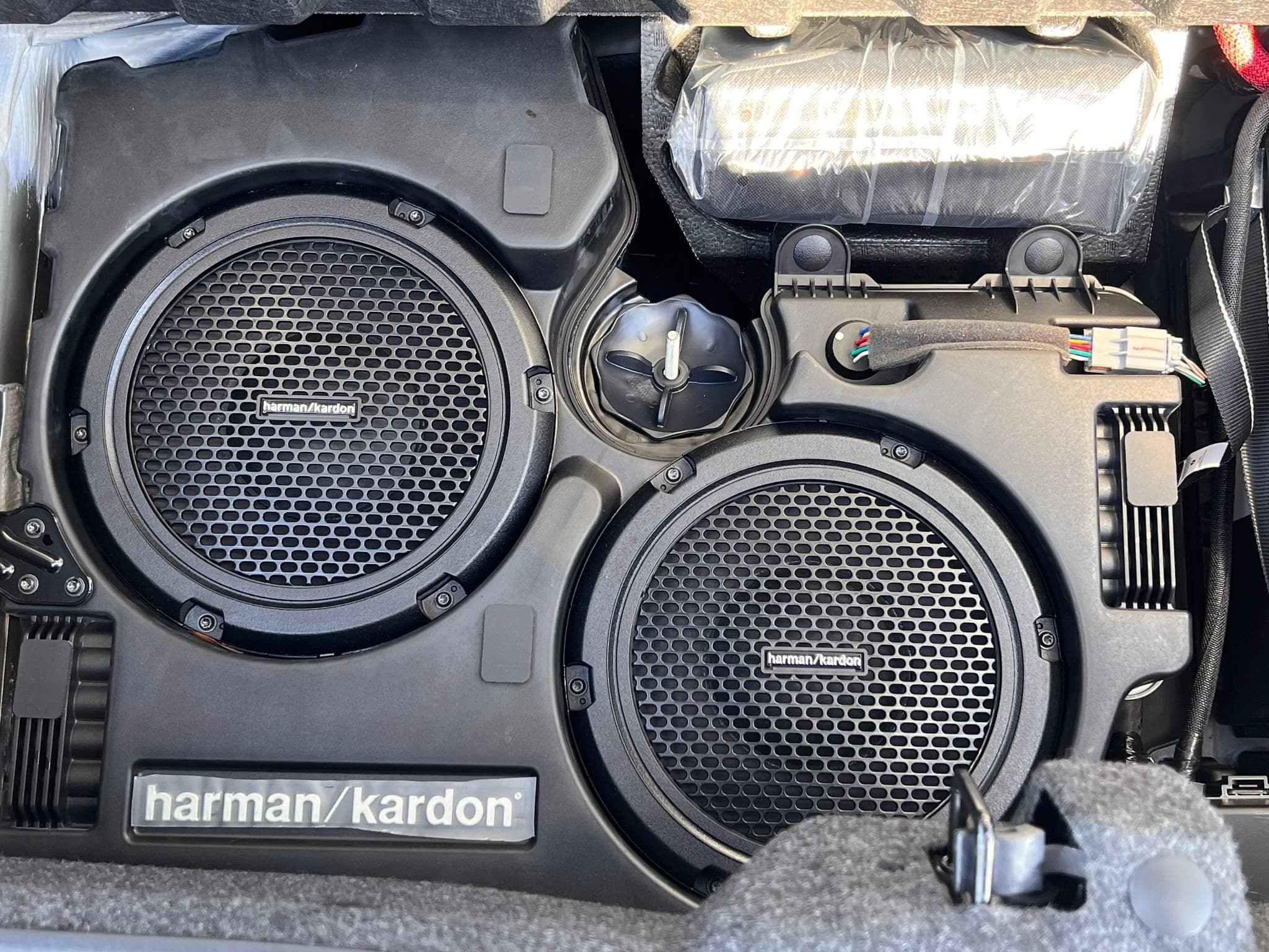 Dodge Challenger - Image 35