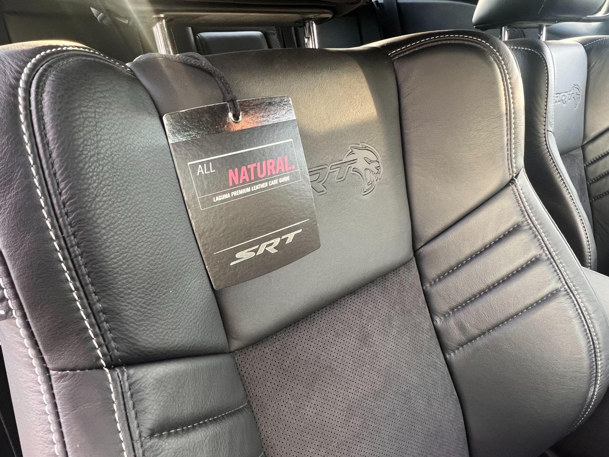 Dodge Challenger - Image 10