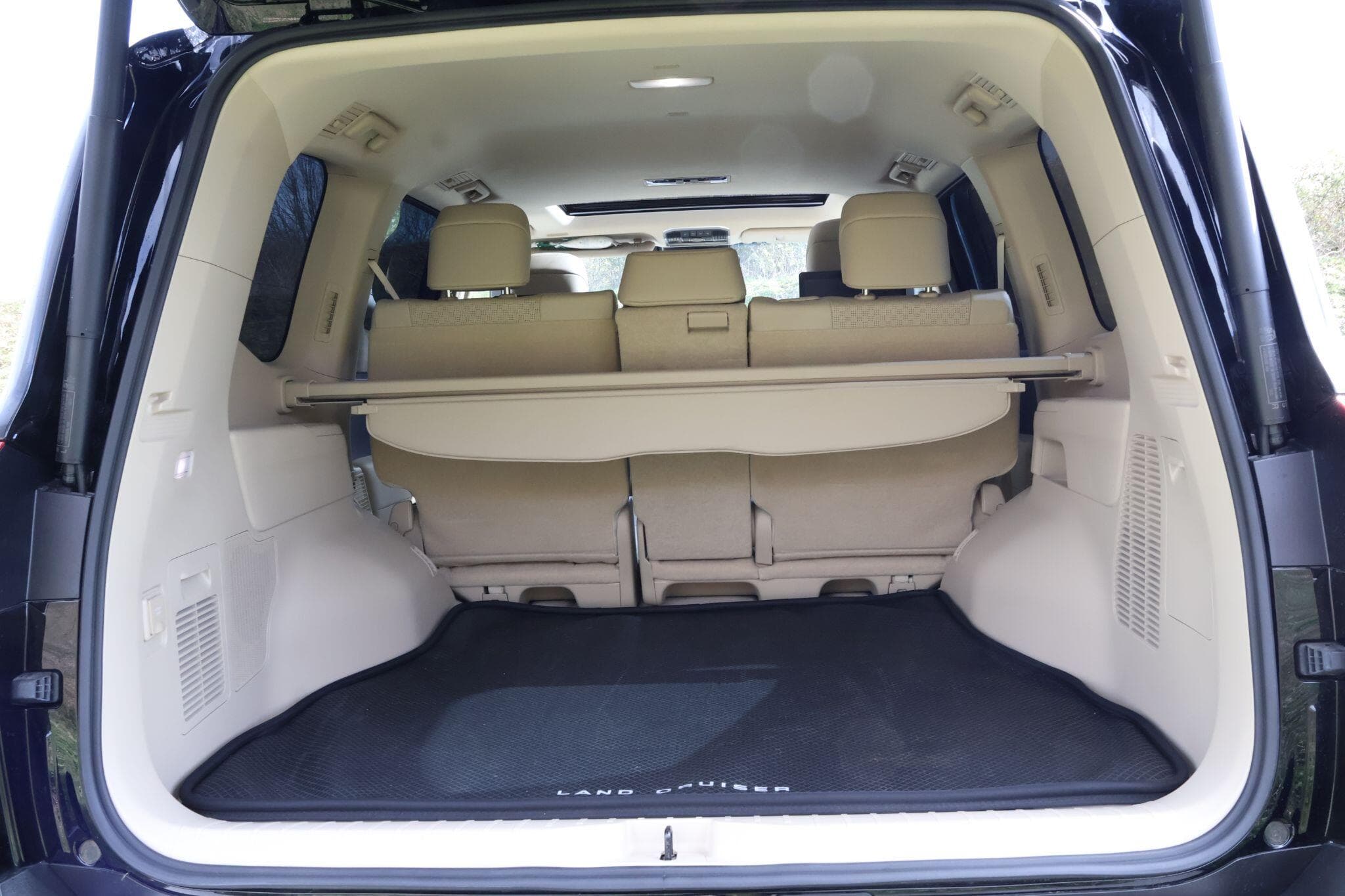 Toyota Land Cruiser - Image 45