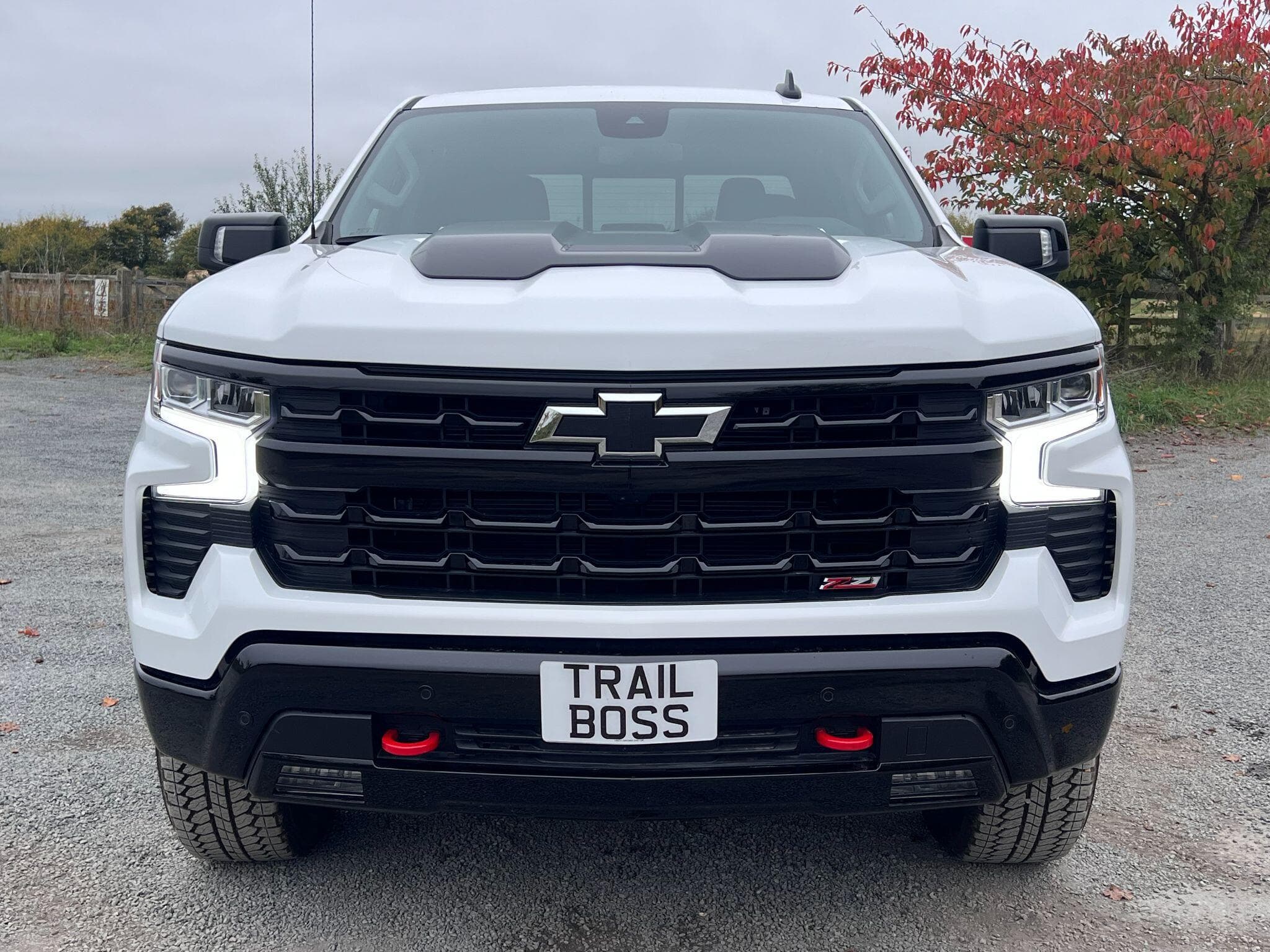 Chevrolet Silverado - Image 25