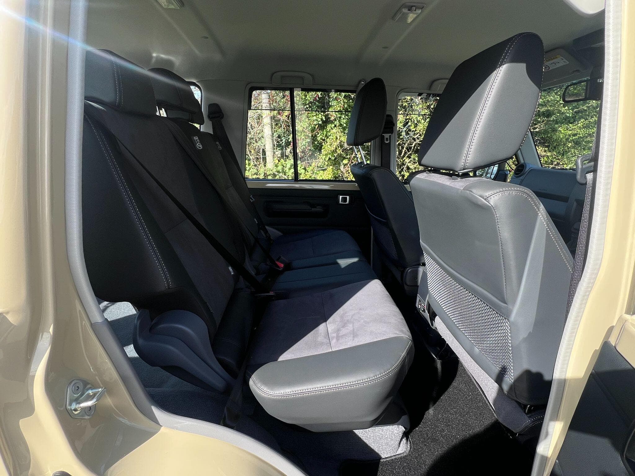 Toyota Land Cruiser - Image 18