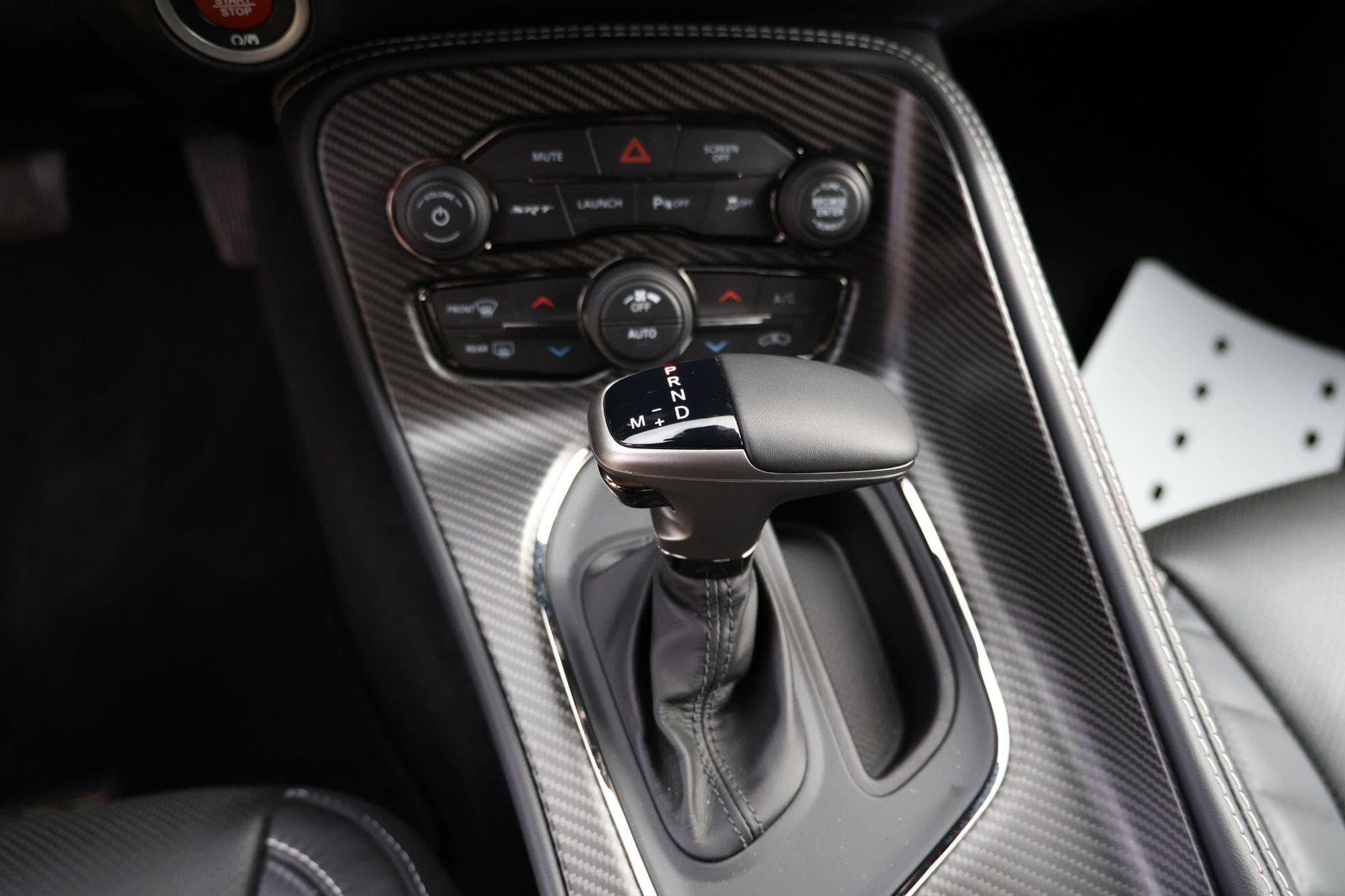 Dodge Challenger - Image 26