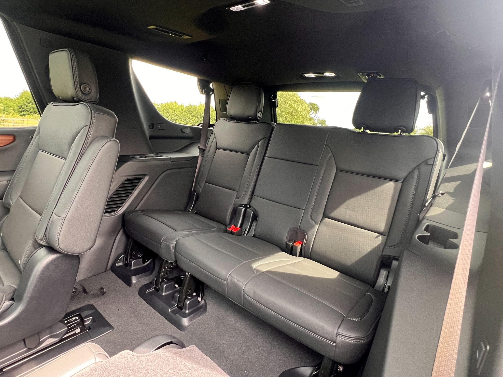 GMC Yukon - Image 22