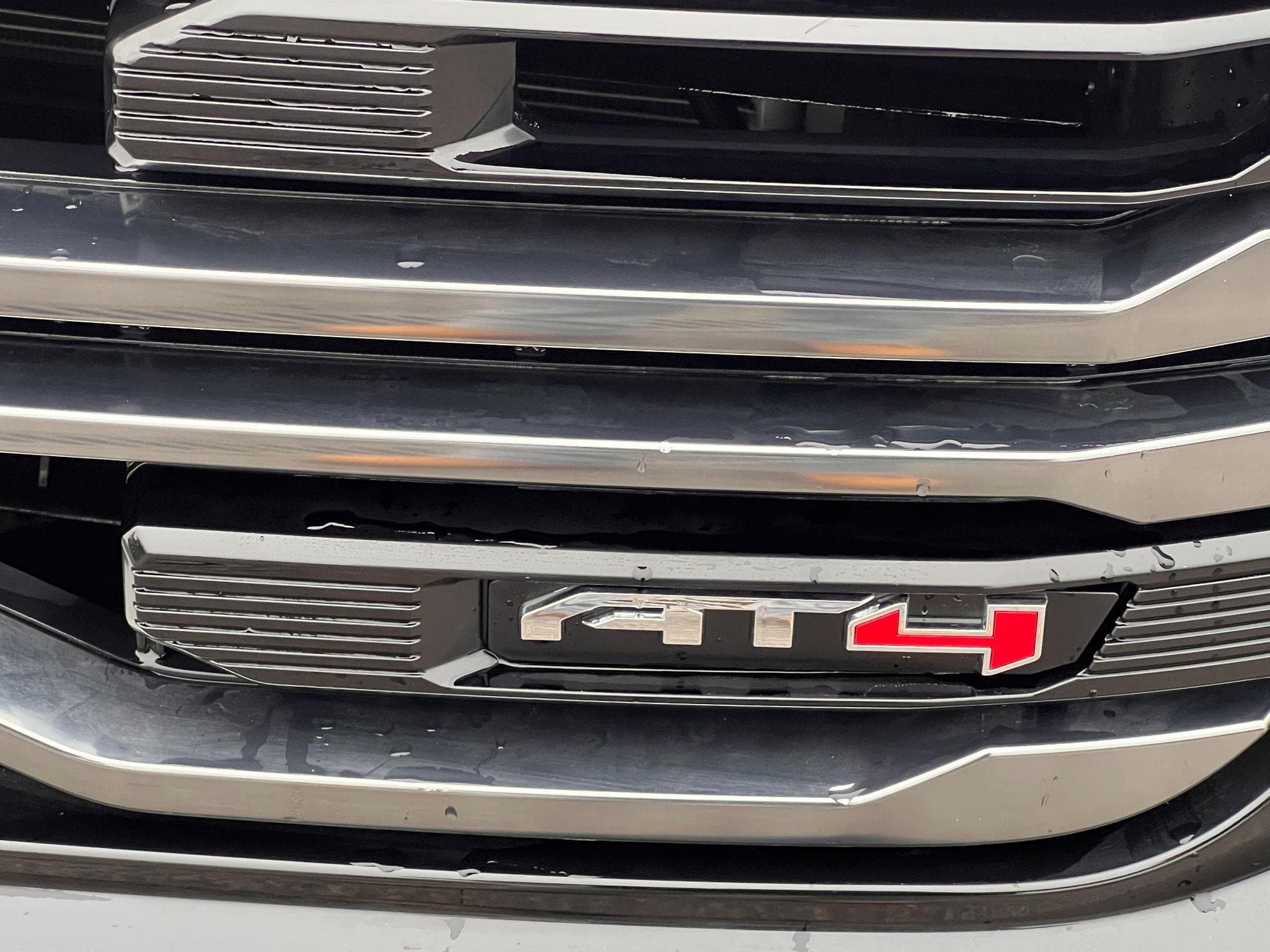 GMC Sierra - Image 22