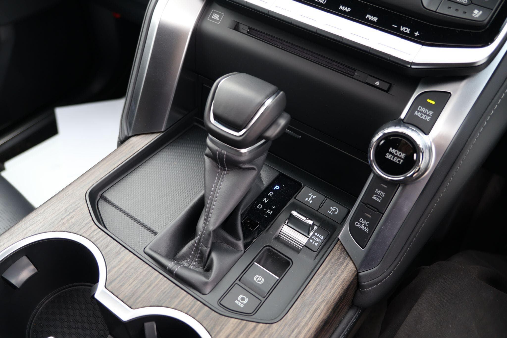 Toyota Land Cruiser - Image 29