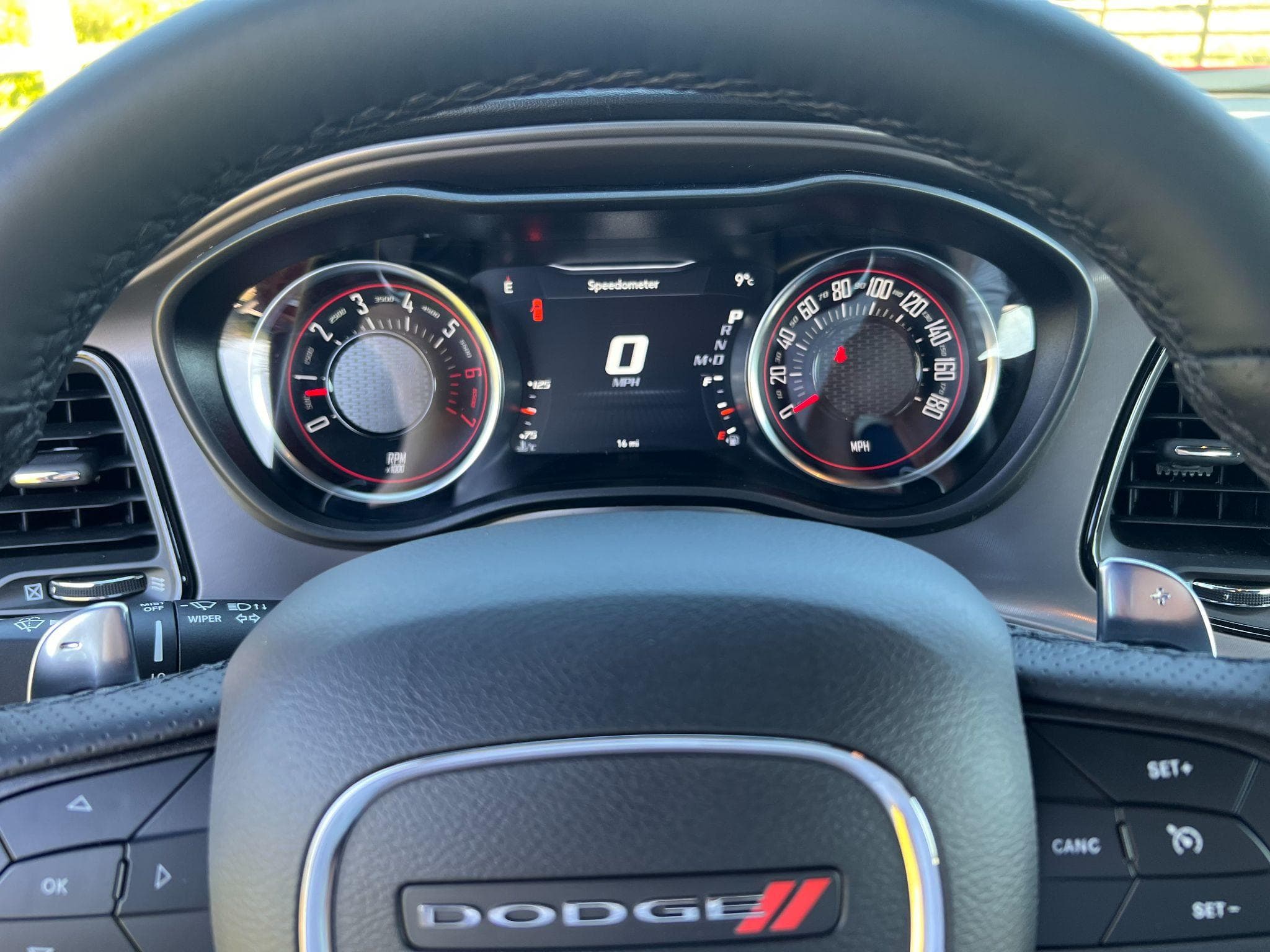 Dodge Challenger - Image 18