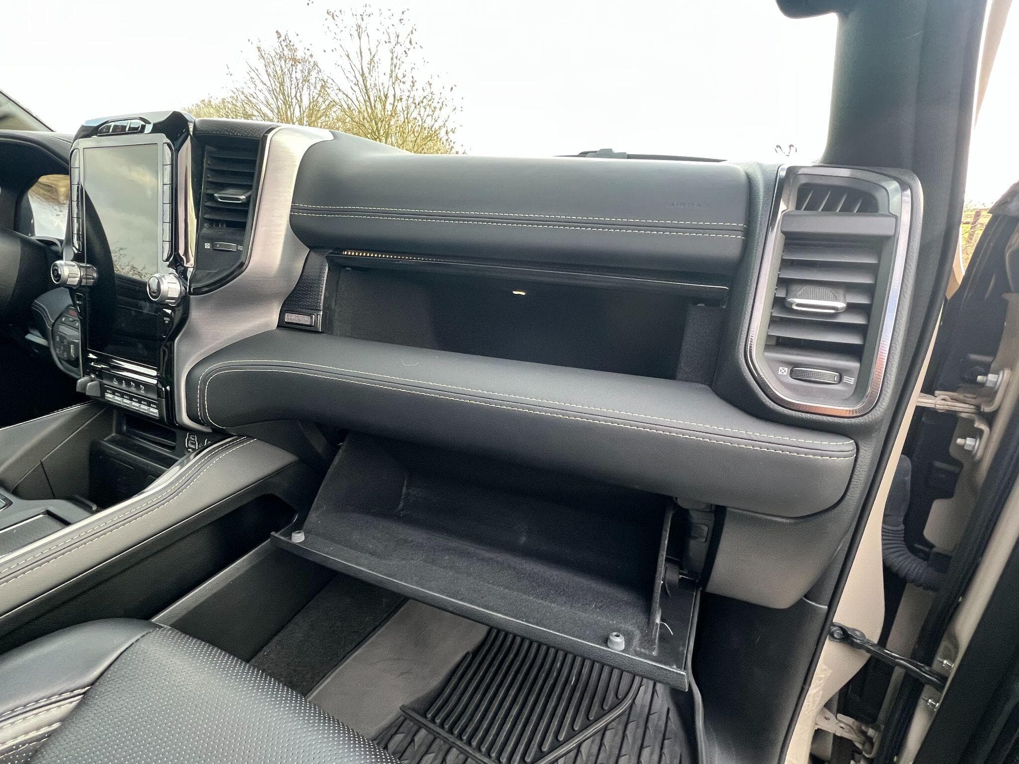 Dodge RAM - Image 24