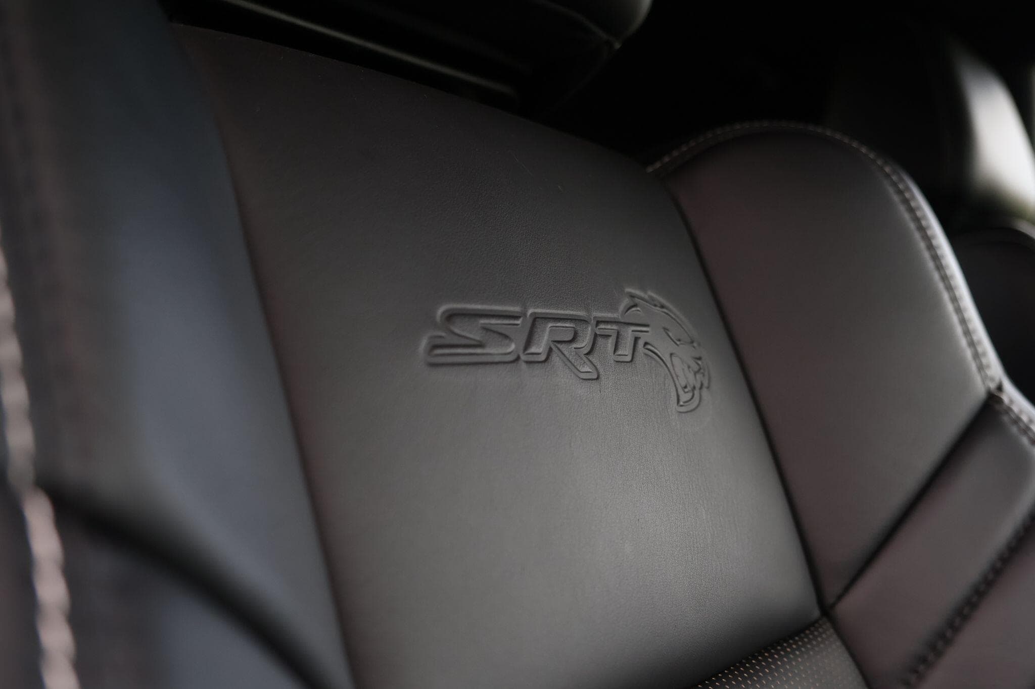 Dodge Challenger - Image 32