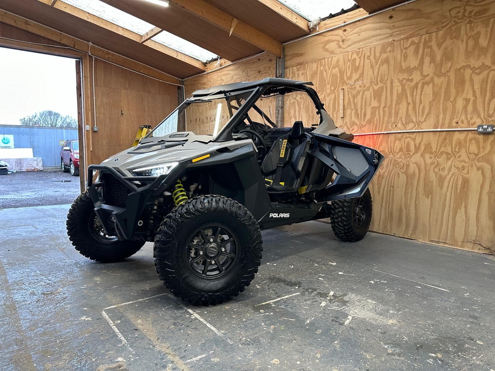 Polaris RZR - Image 9