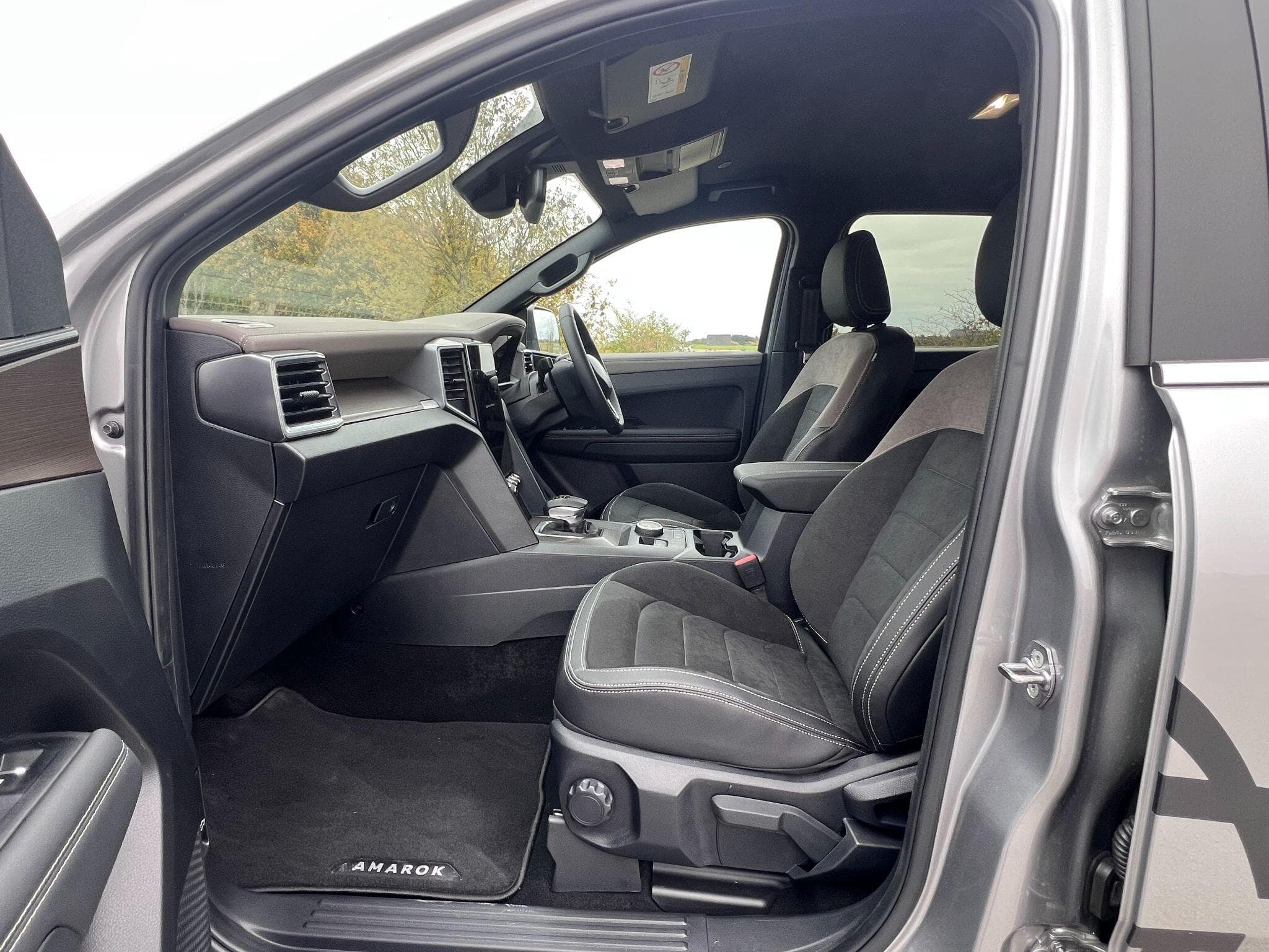 Volkswagen Amarok - Image 19