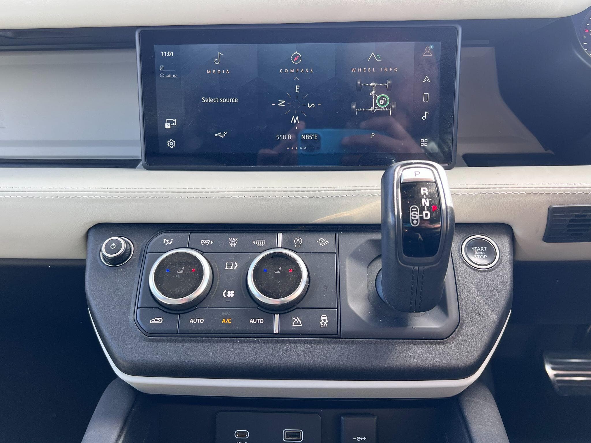 Land Rover Defender 110 - Image 13