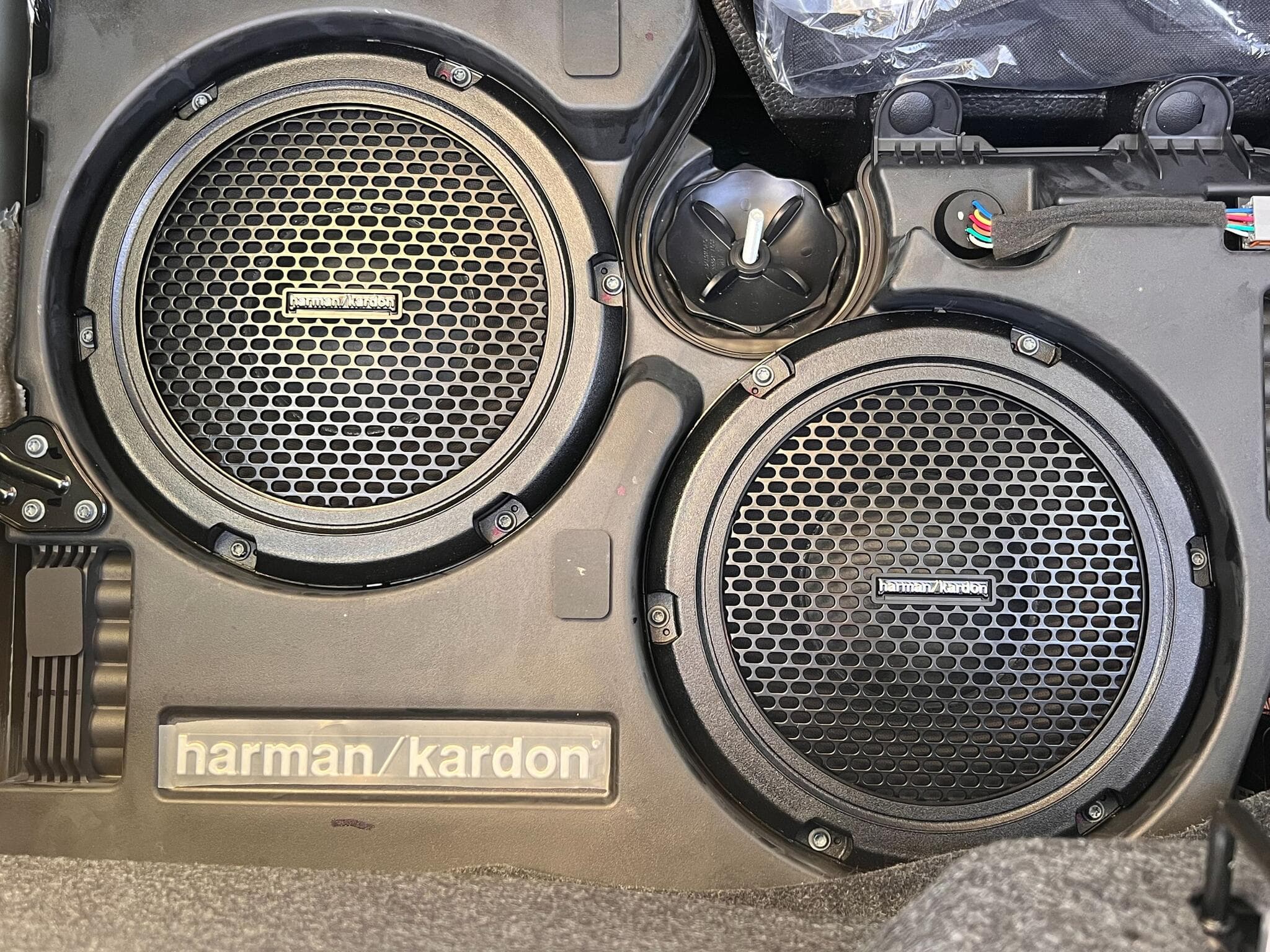 Dodge Challenger - Image 29