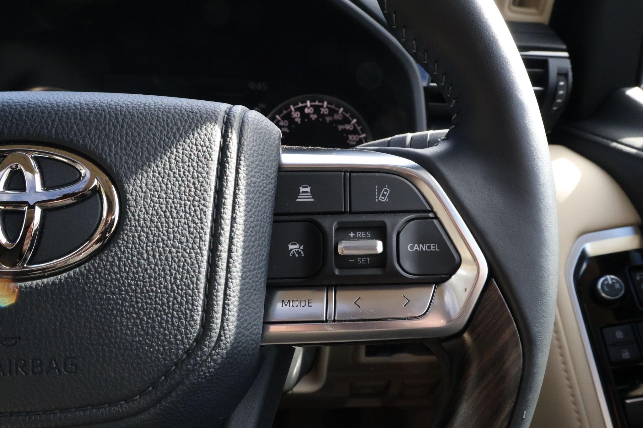 Toyota Land Cruiser - Image 26