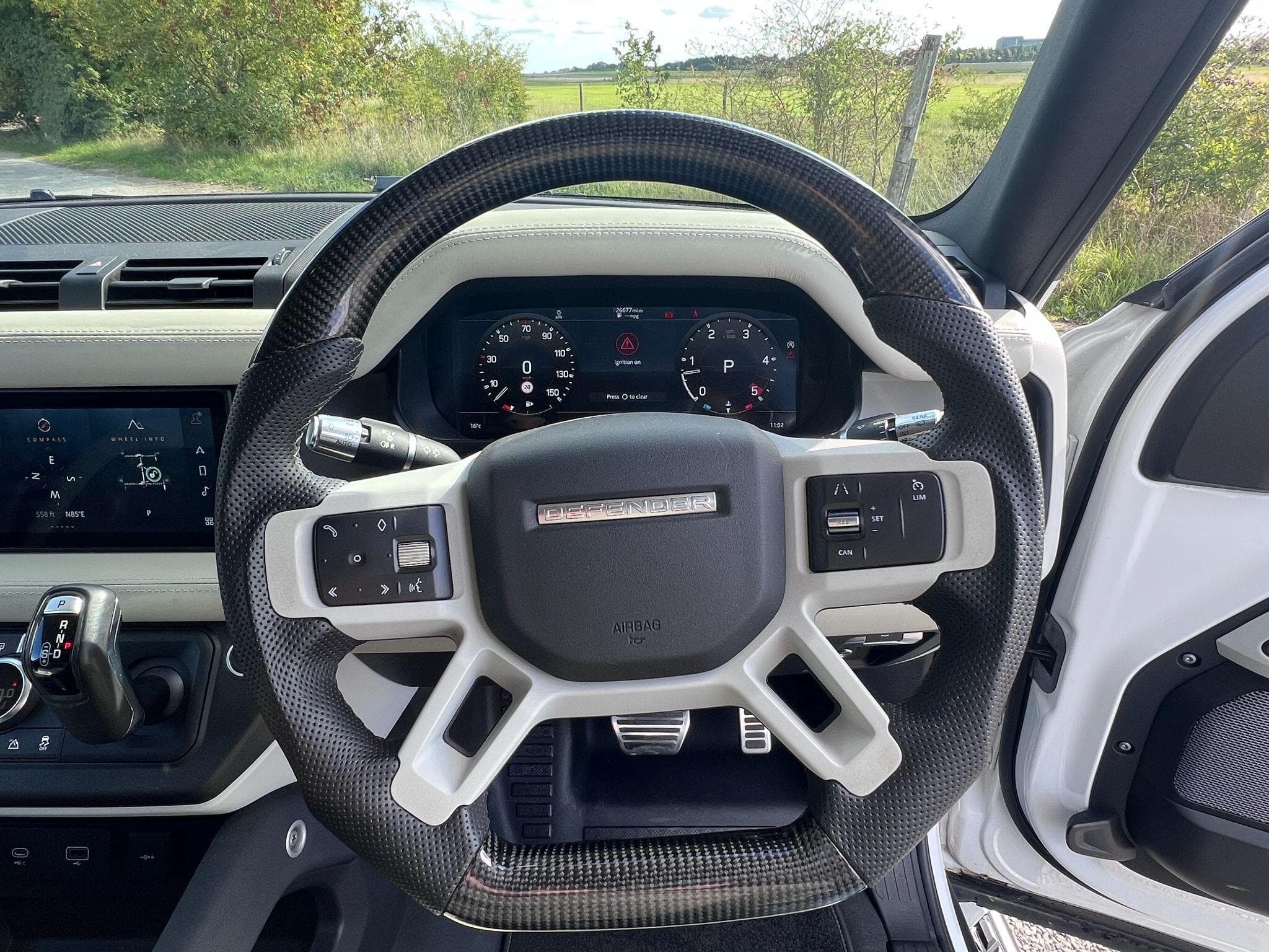 Land Rover Defender 110 - Image 10