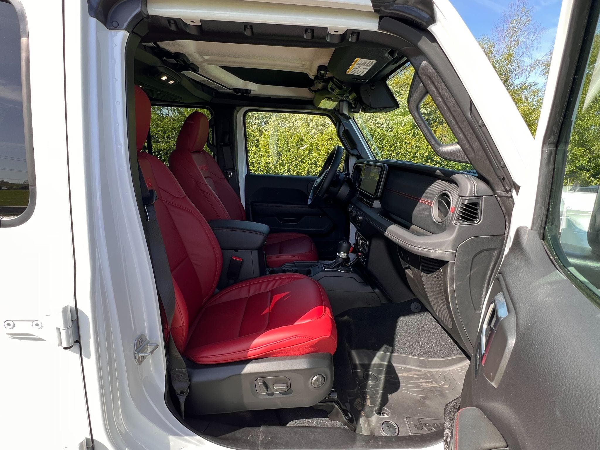 Jeep Wrangler - Image 28