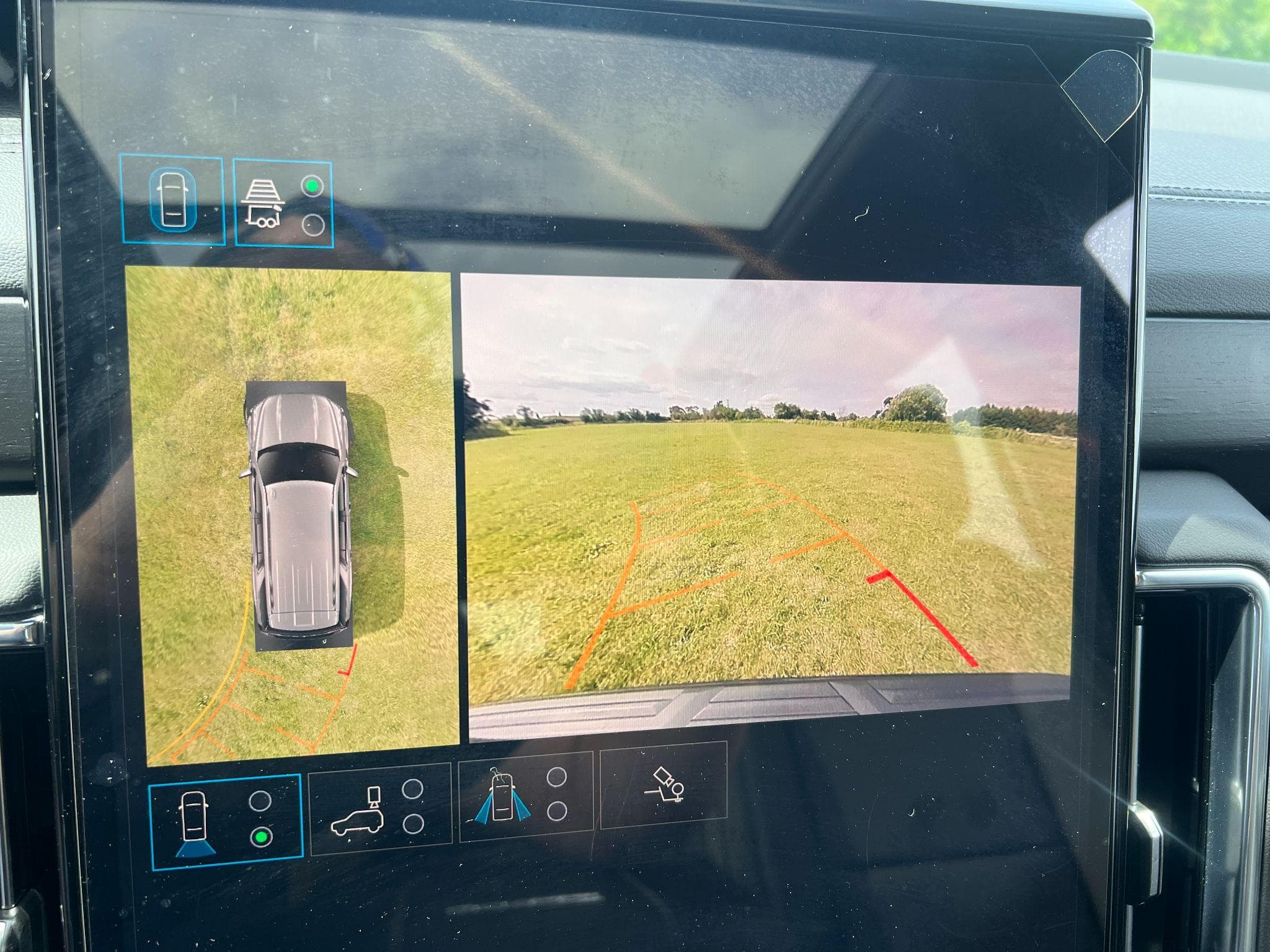 GMC Yukon - Image 12