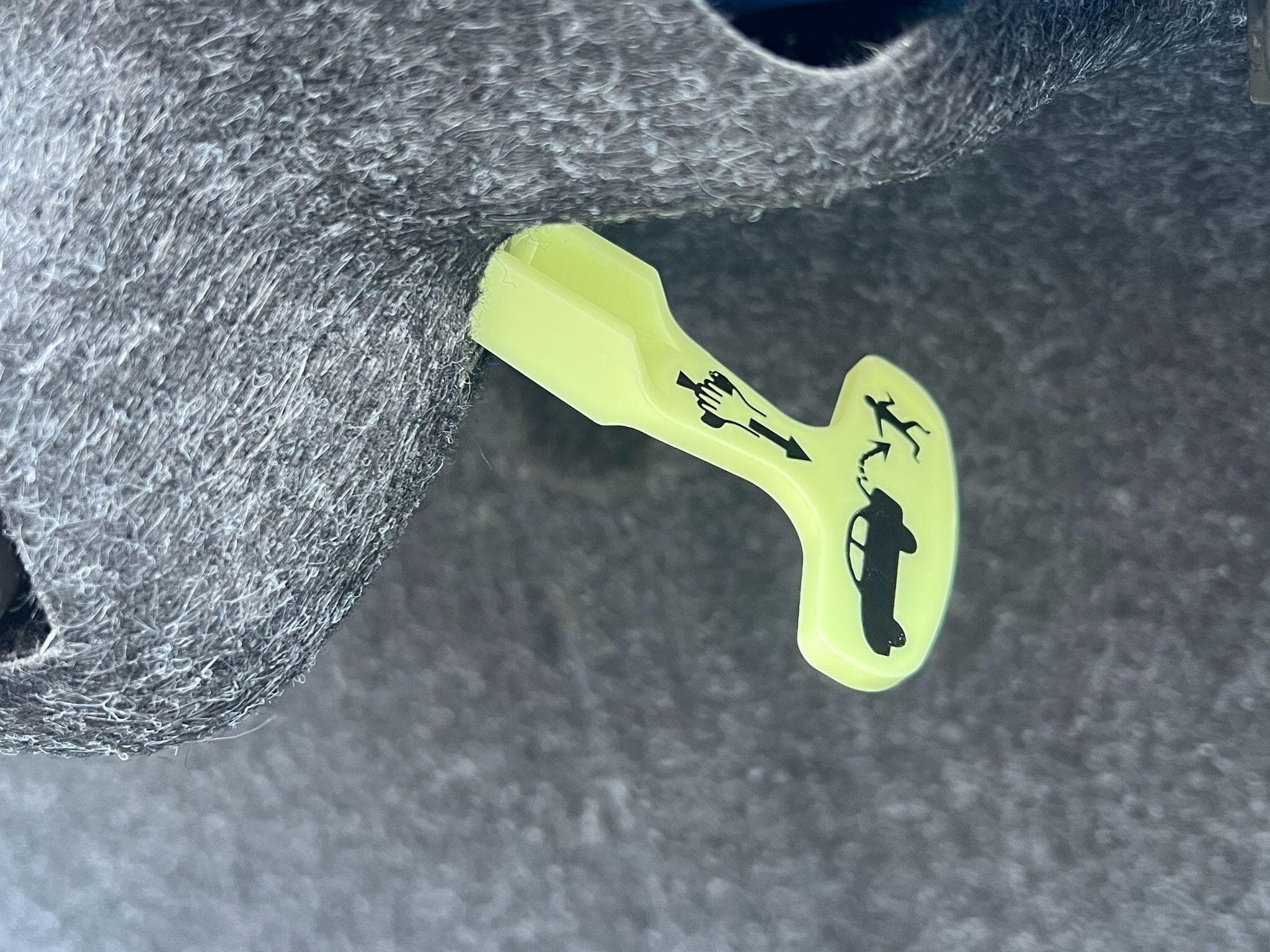 Dodge Challenger - Image 36