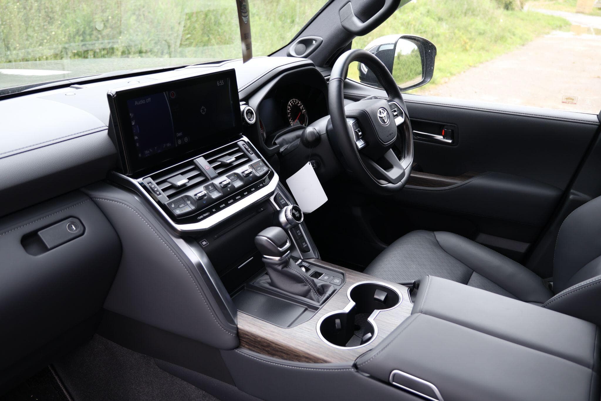 Toyota Land Cruiser - Image 50
