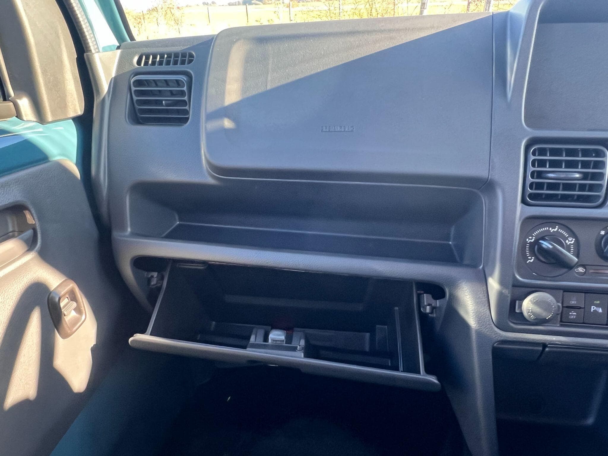 Suzuki Carry - Image 22