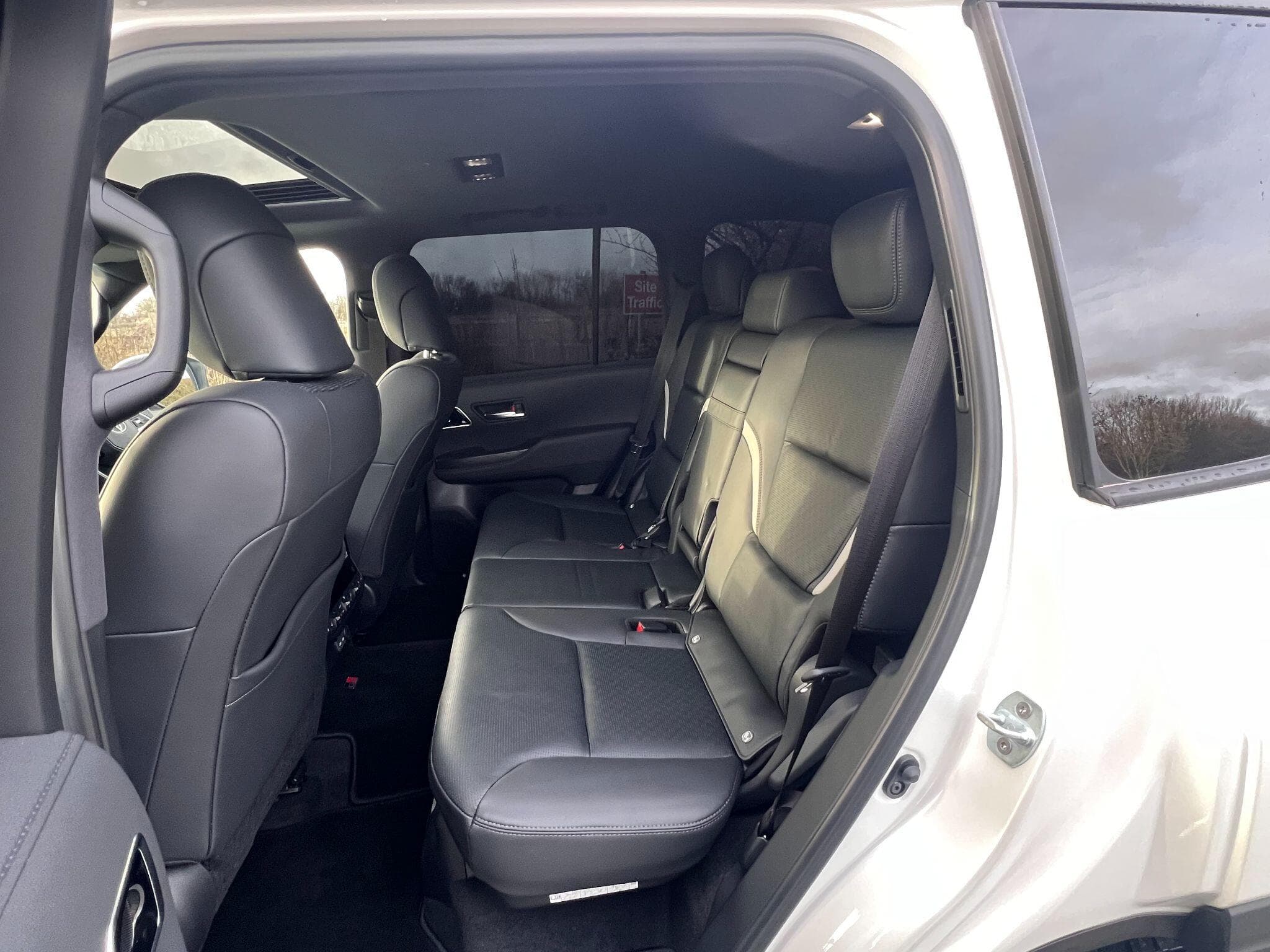 Toyota Land Cruiser - Image 30